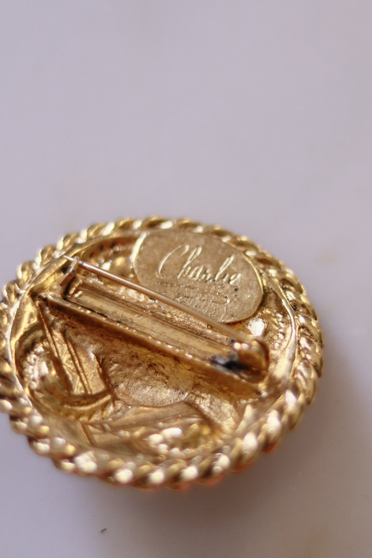 Broche vintage Charlie