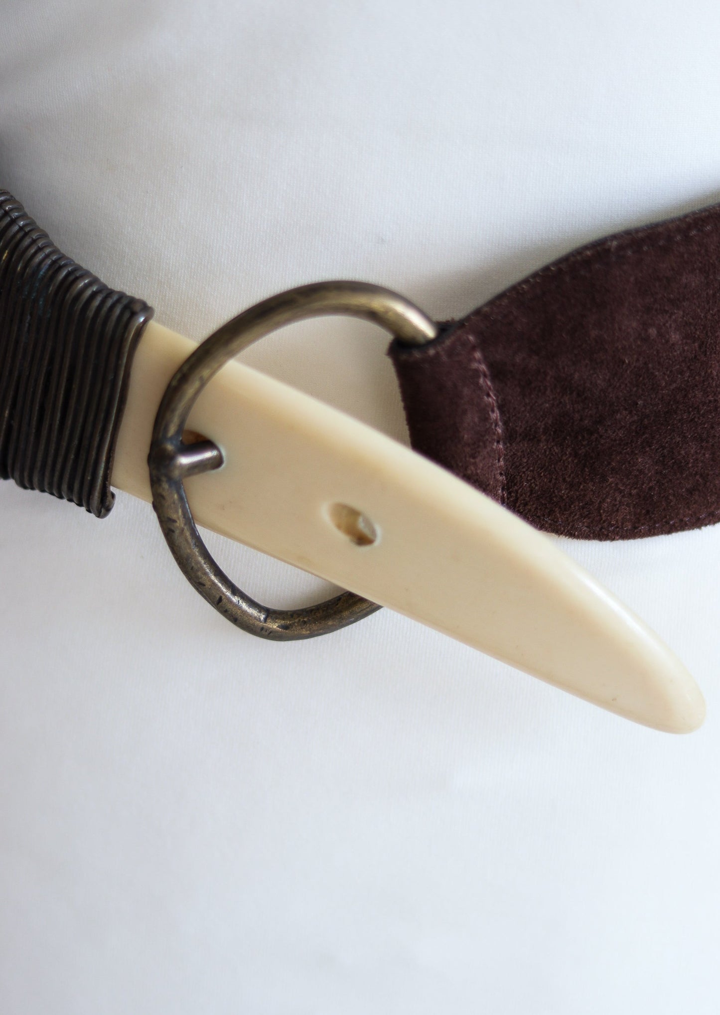 Ceinture cuir et corne