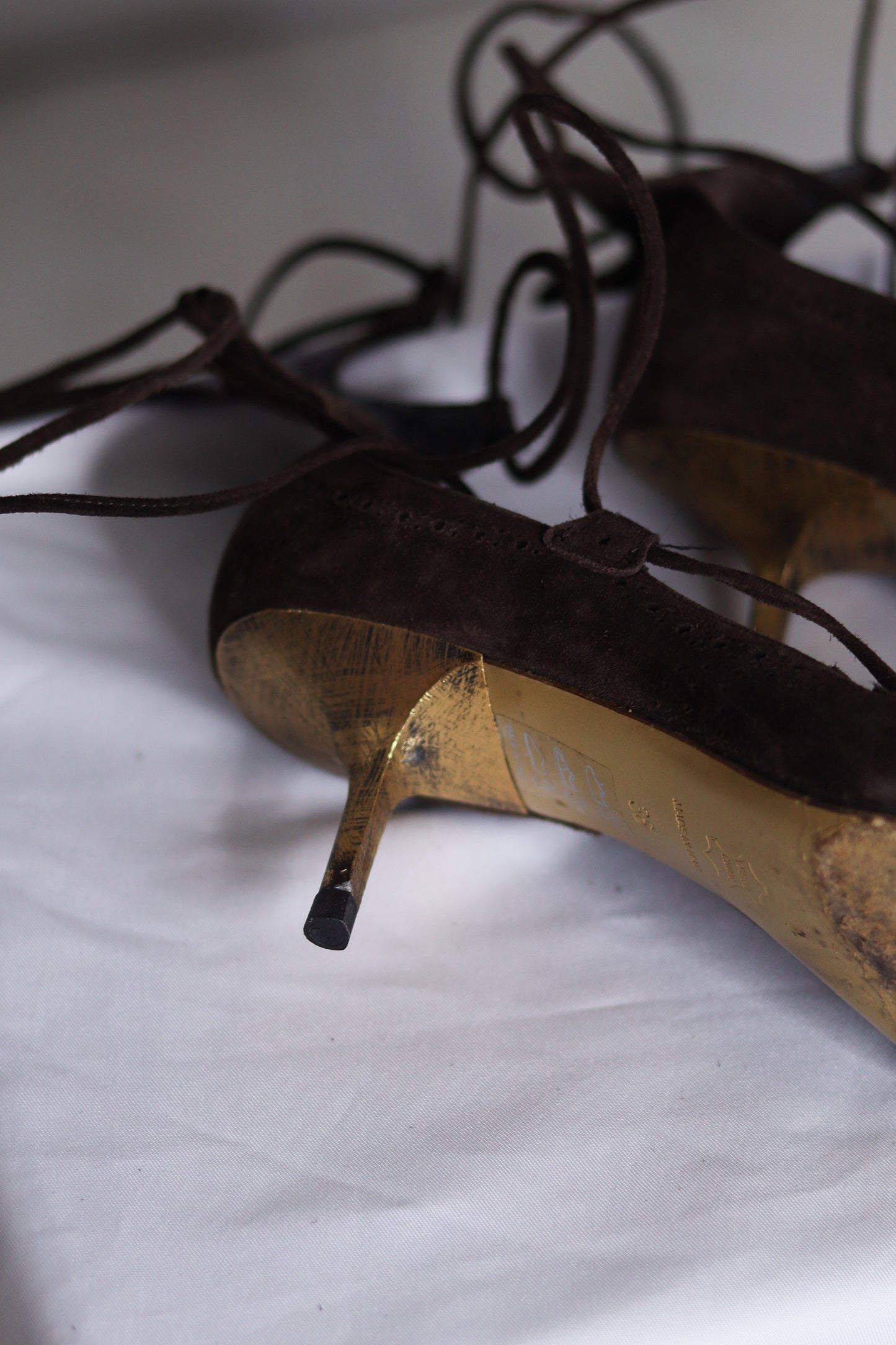 Escarpin en daim MICHEL PERRY