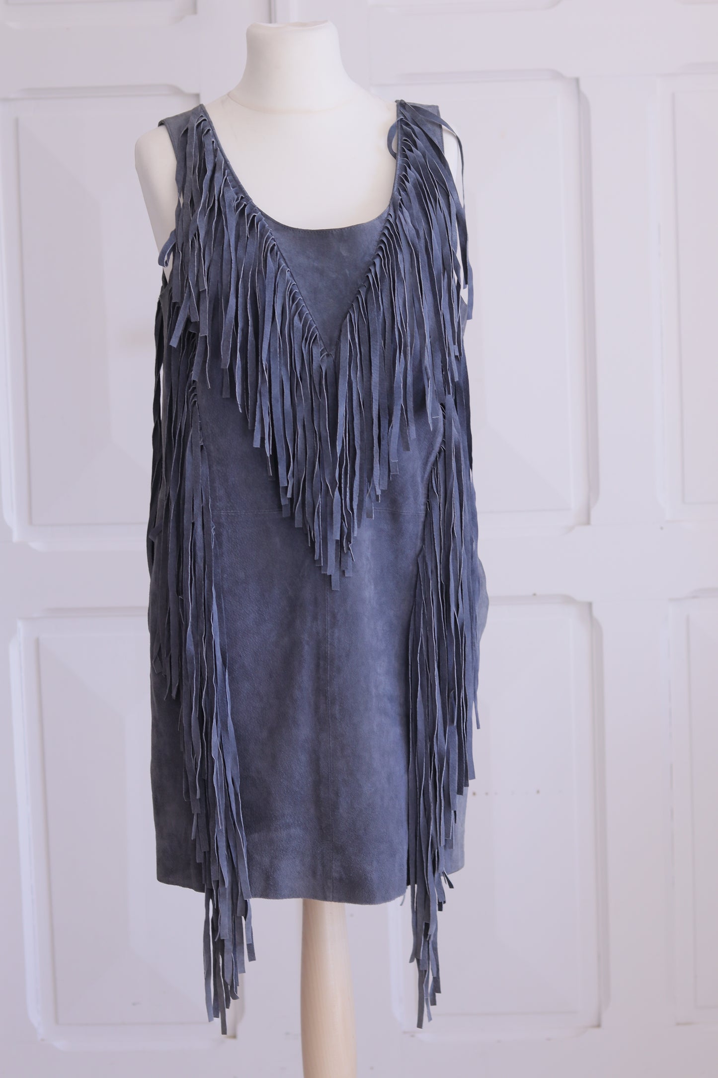 Robe à franges en cuir daim