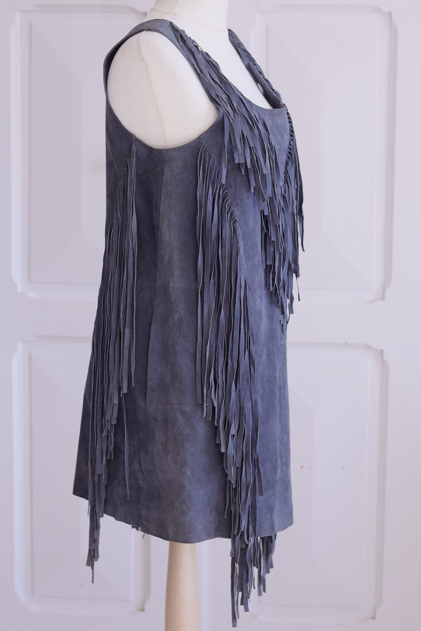 Robe à franges en cuir daim