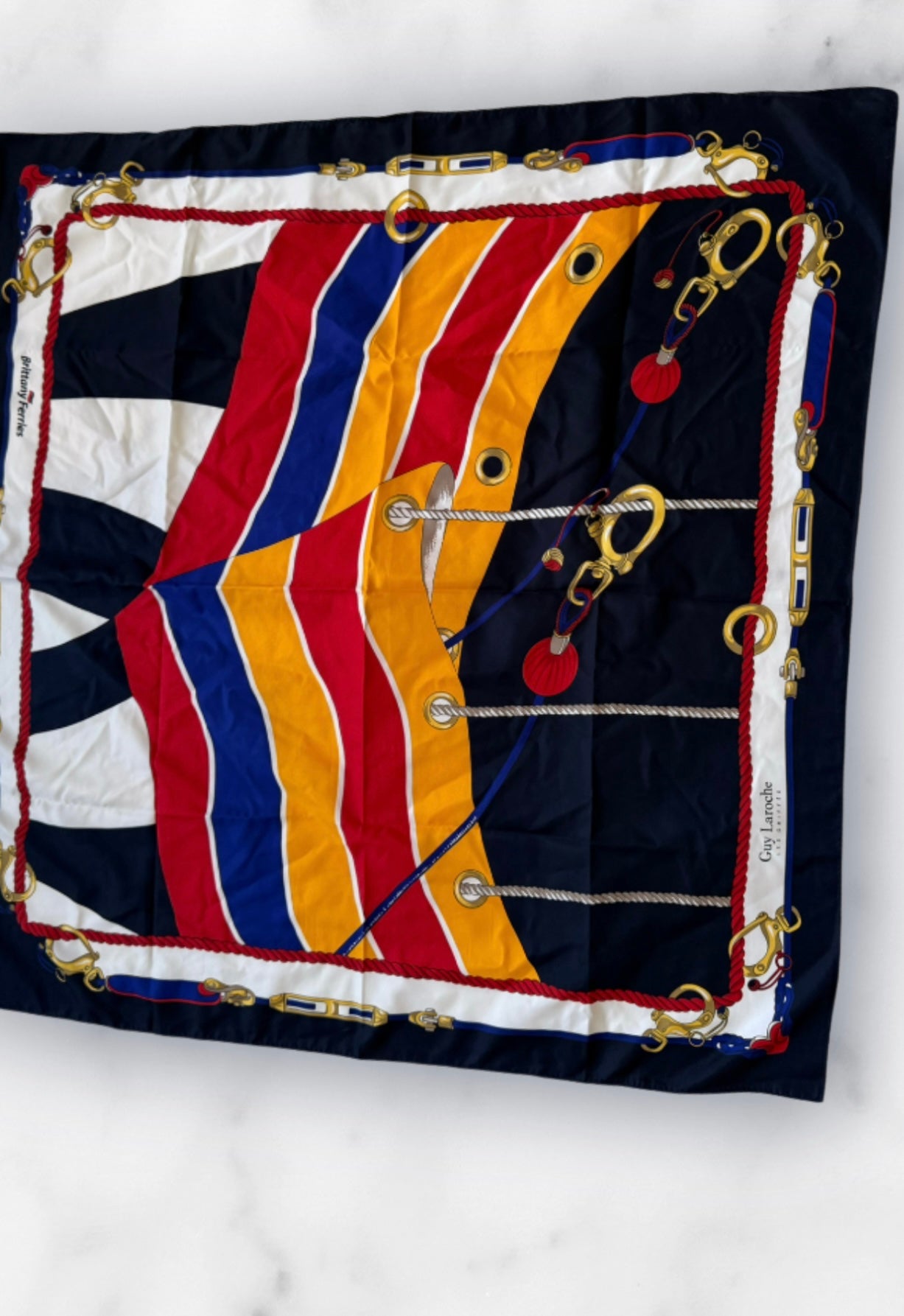 Guy Laroche foulard à motif