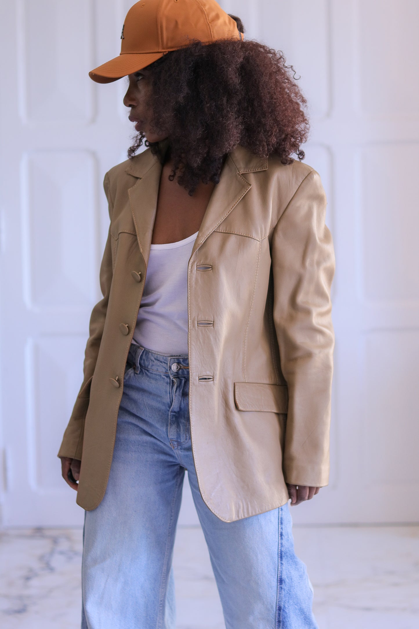 Blazer en cuir taupe