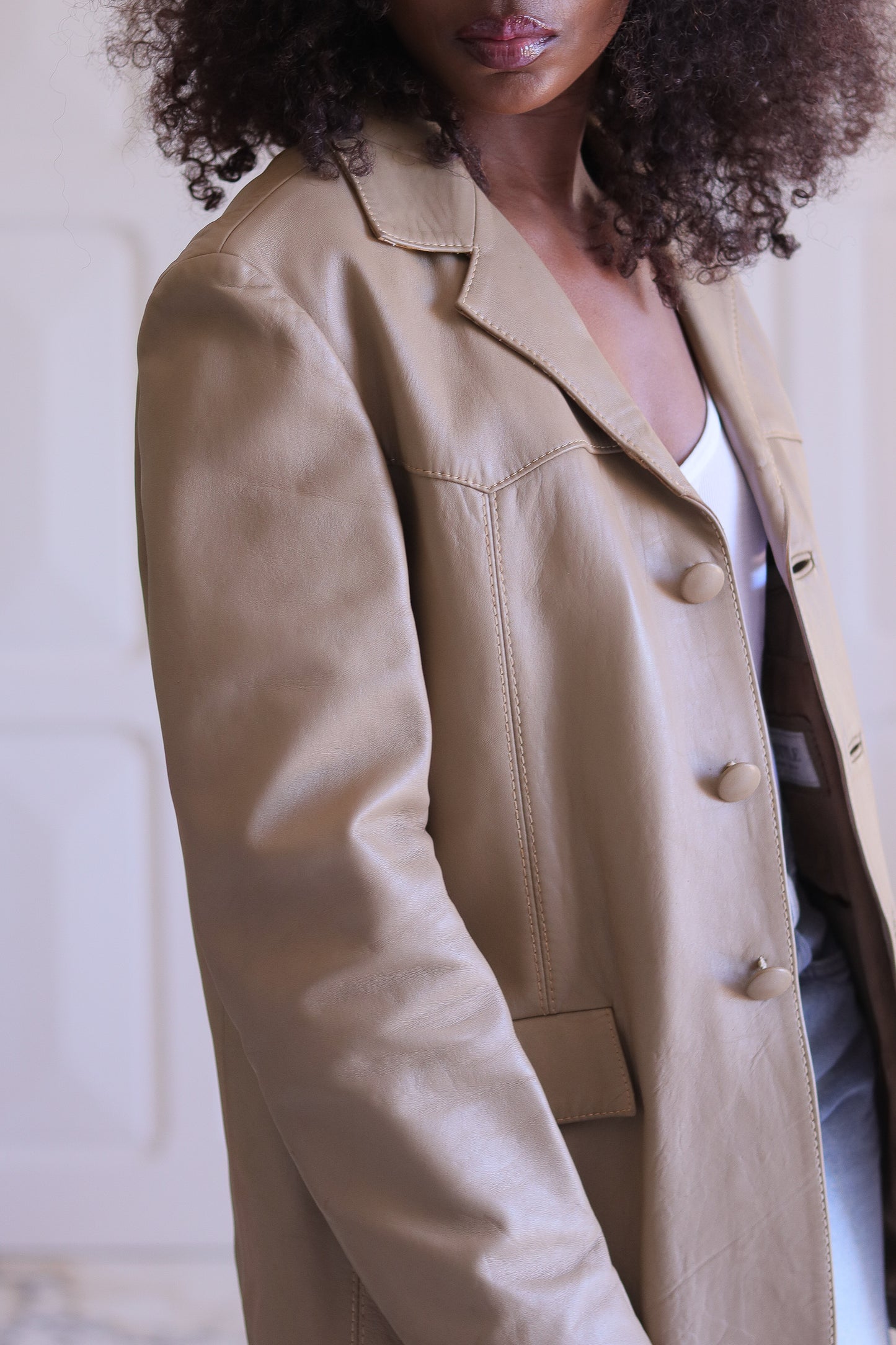 Blazer en cuir taupe