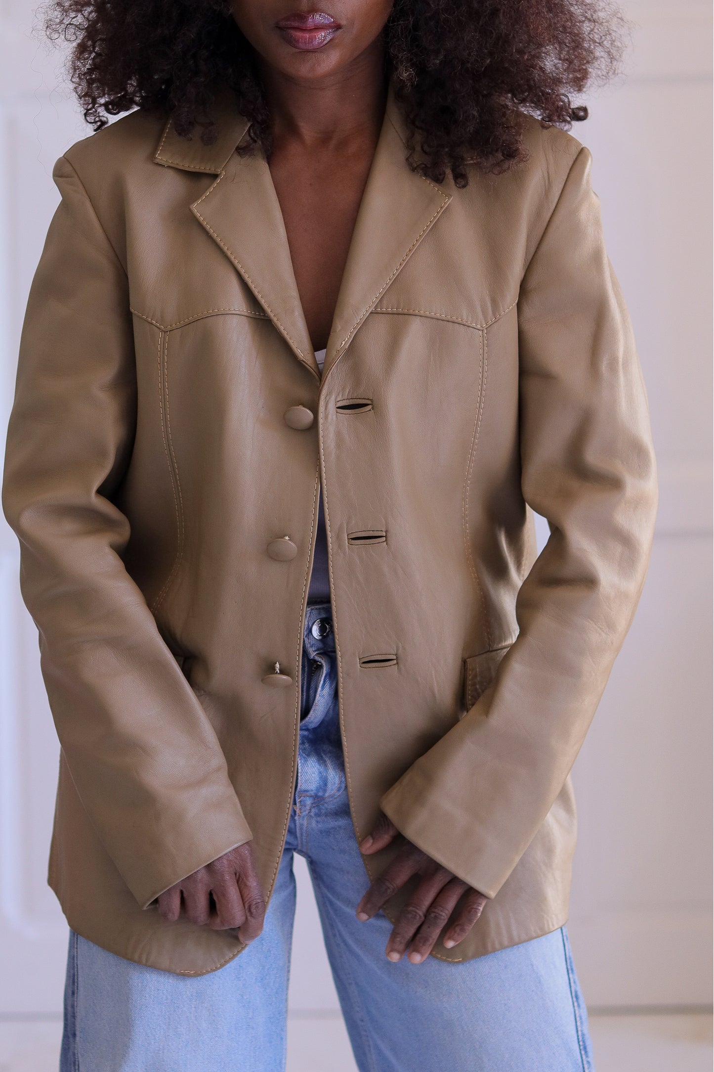 Blazer en cuir taupe