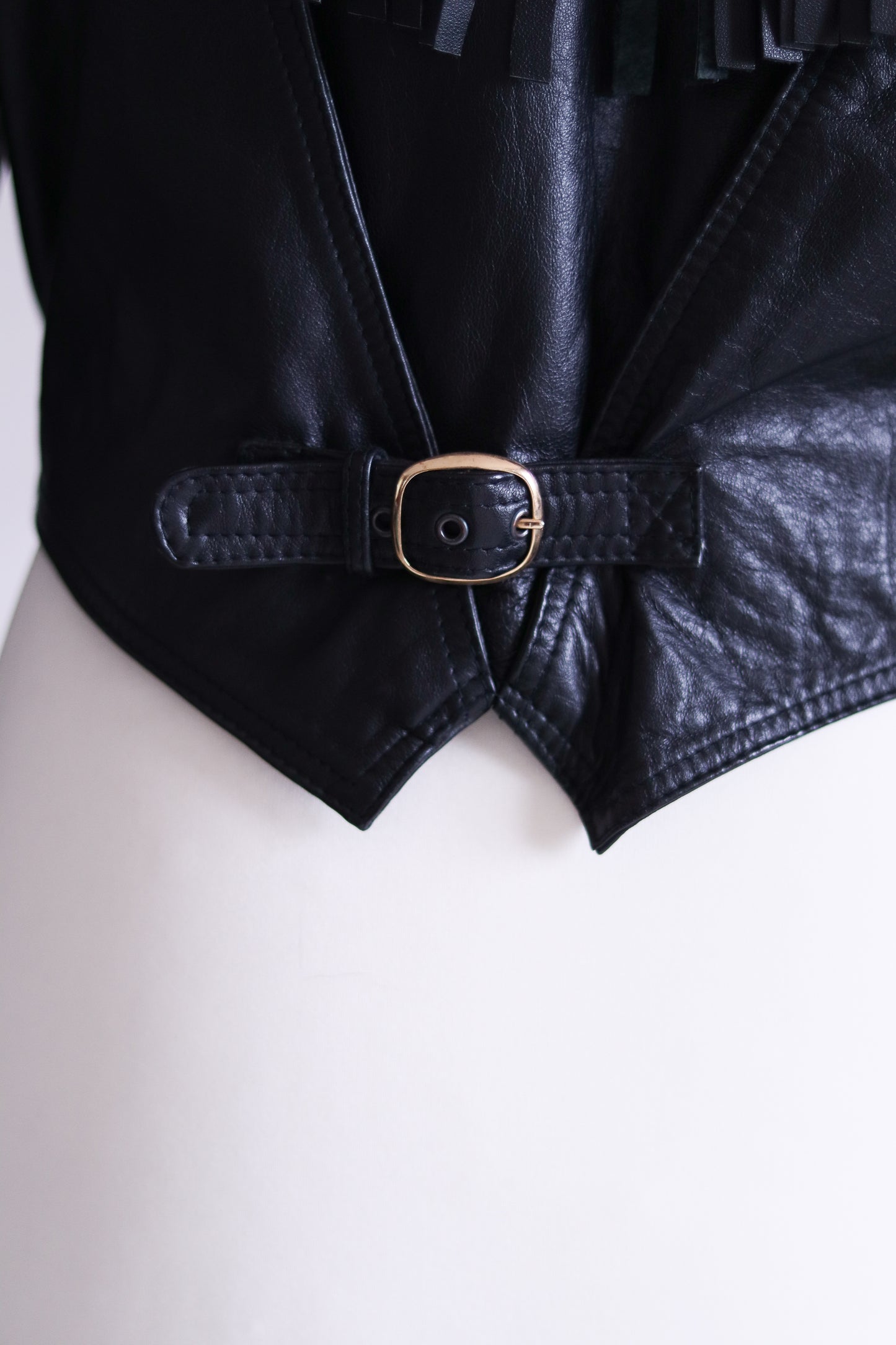 Blouson court à franges made in italy