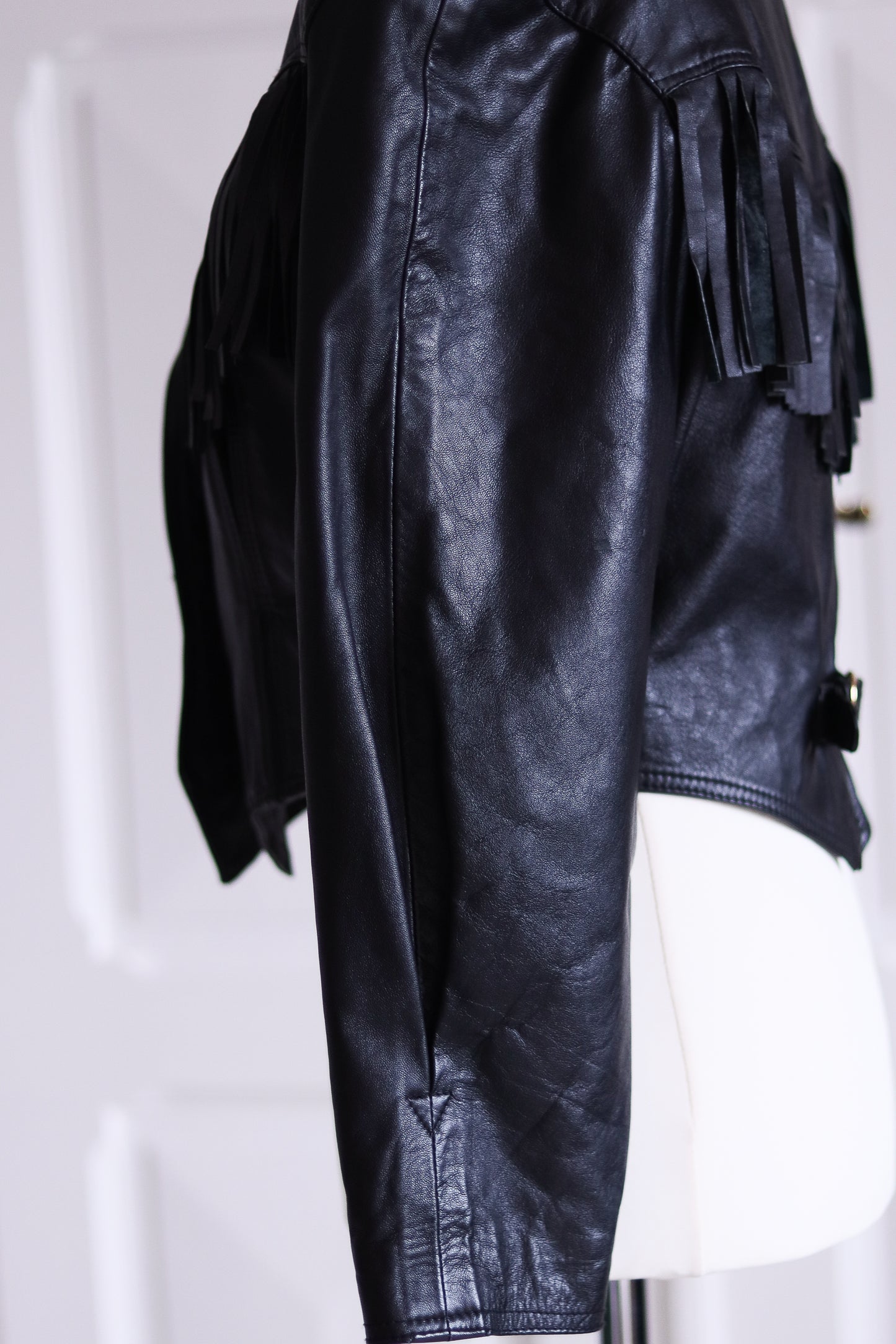 Blouson court à franges made in italy