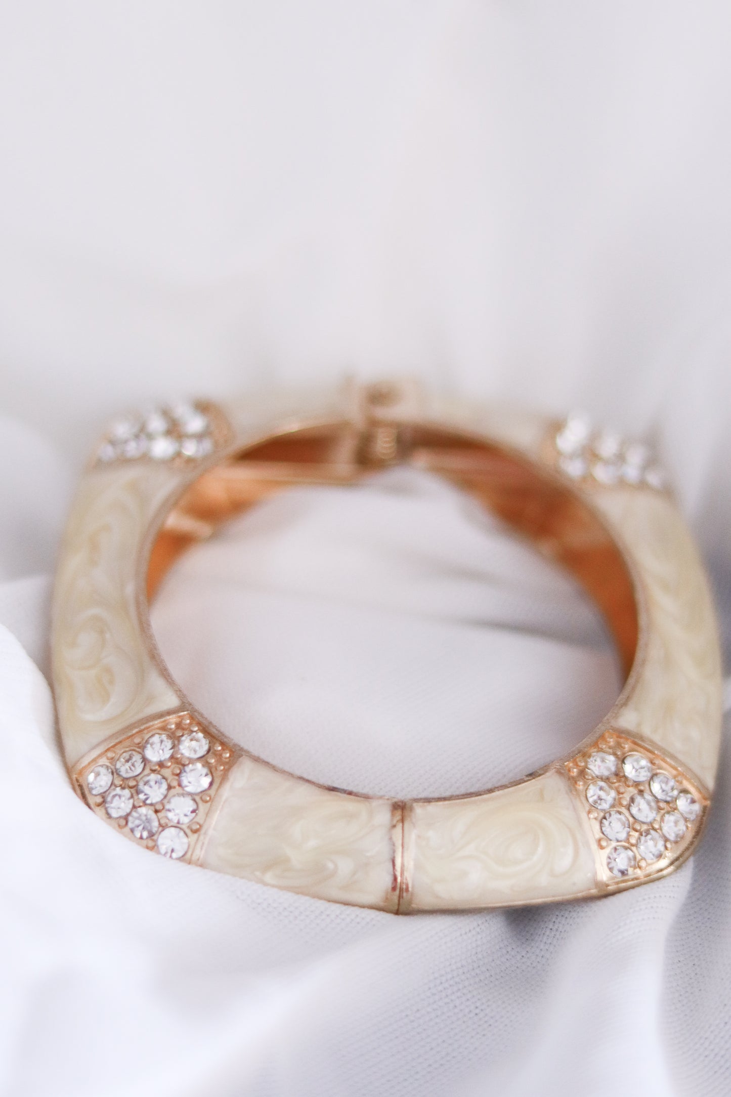 Bracelet vintage carré et strass