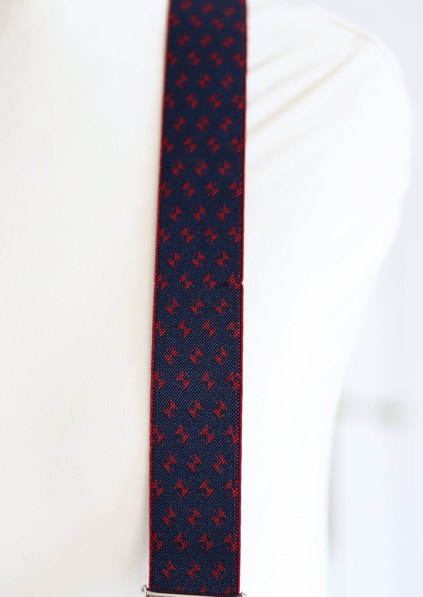 Bretelle à motif rouge