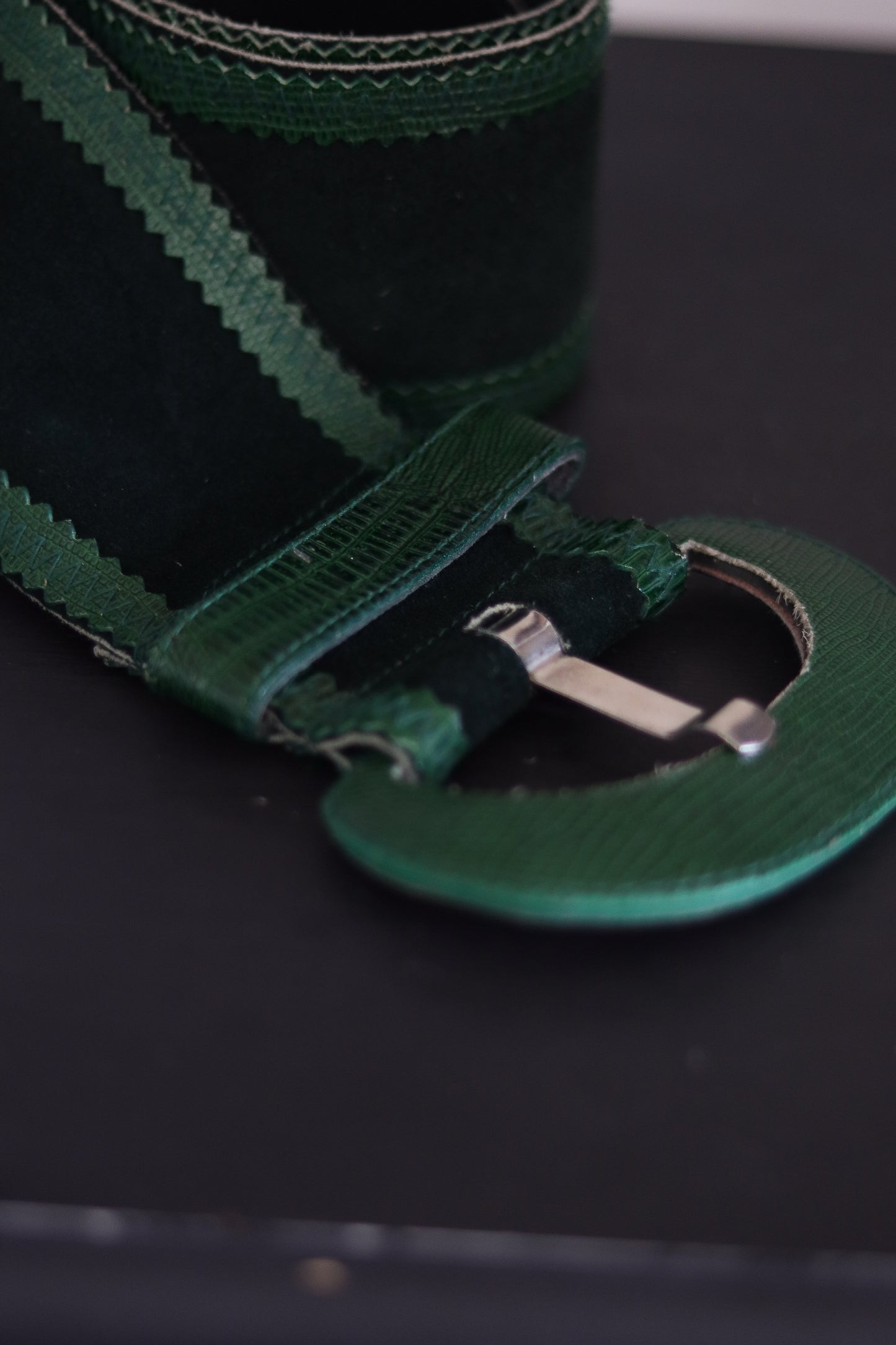 Ceinture croute de cuir vert