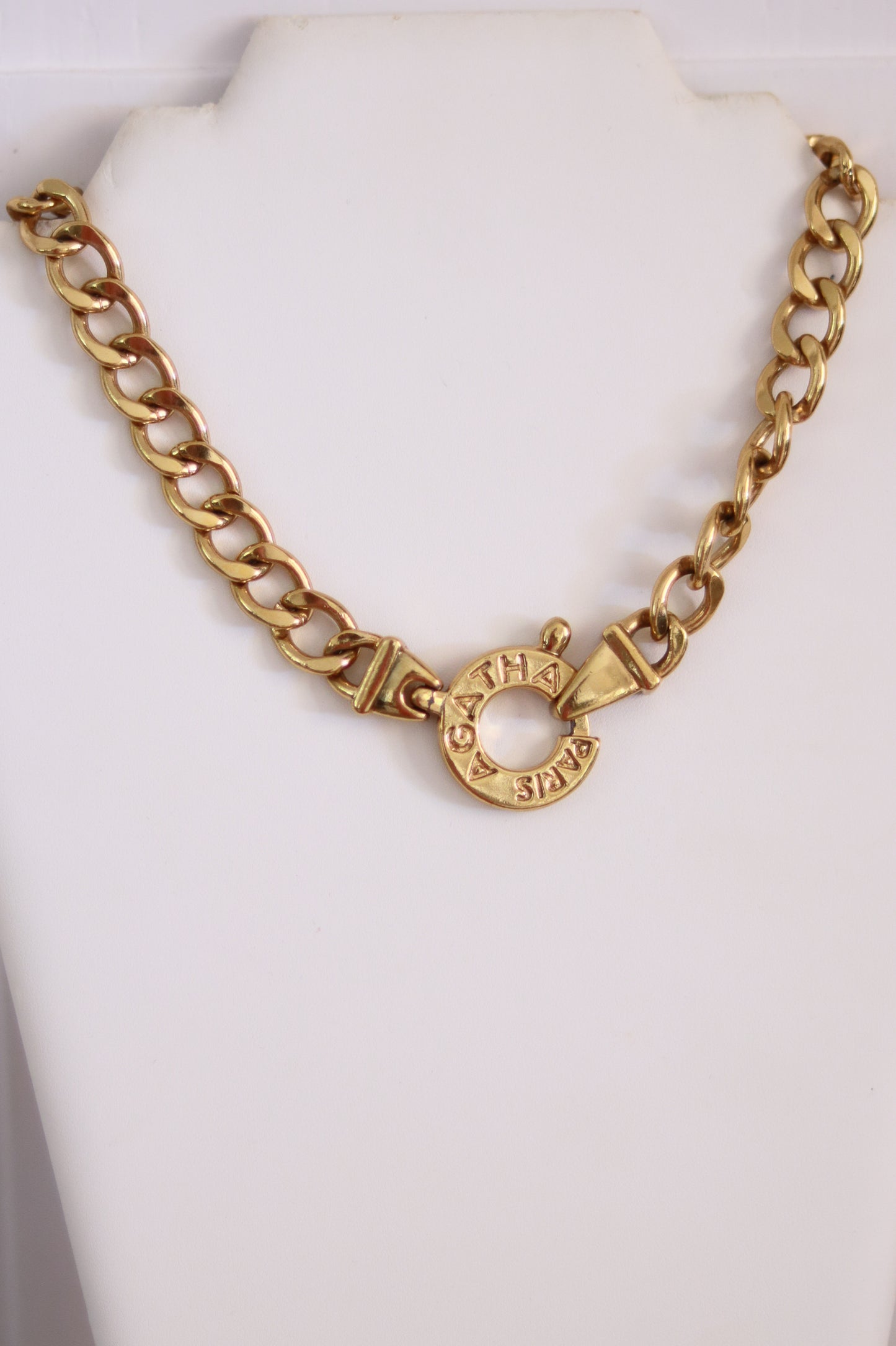 Collier en vintage Agatha