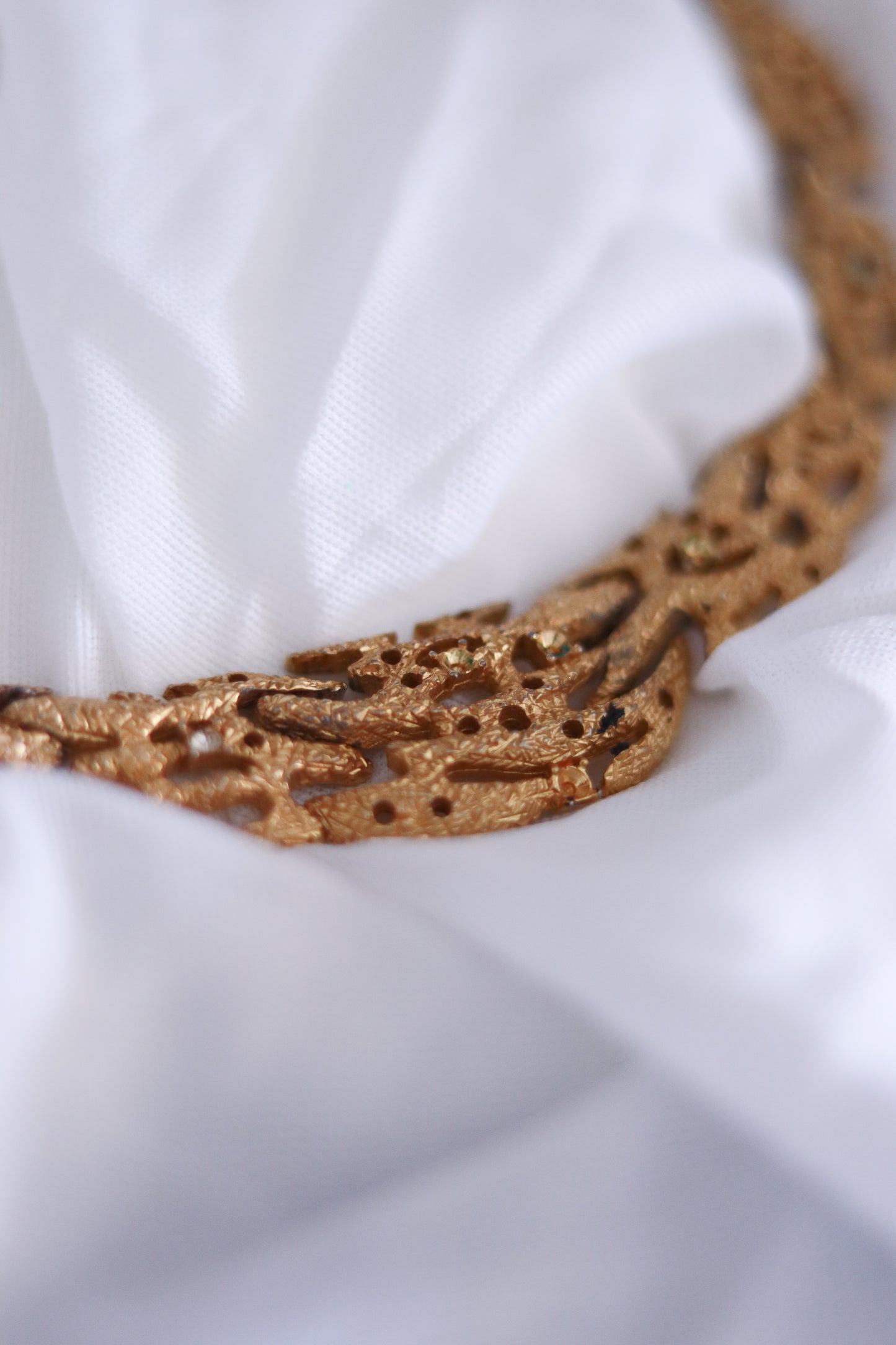 Collier vintage sculpturale ave strass