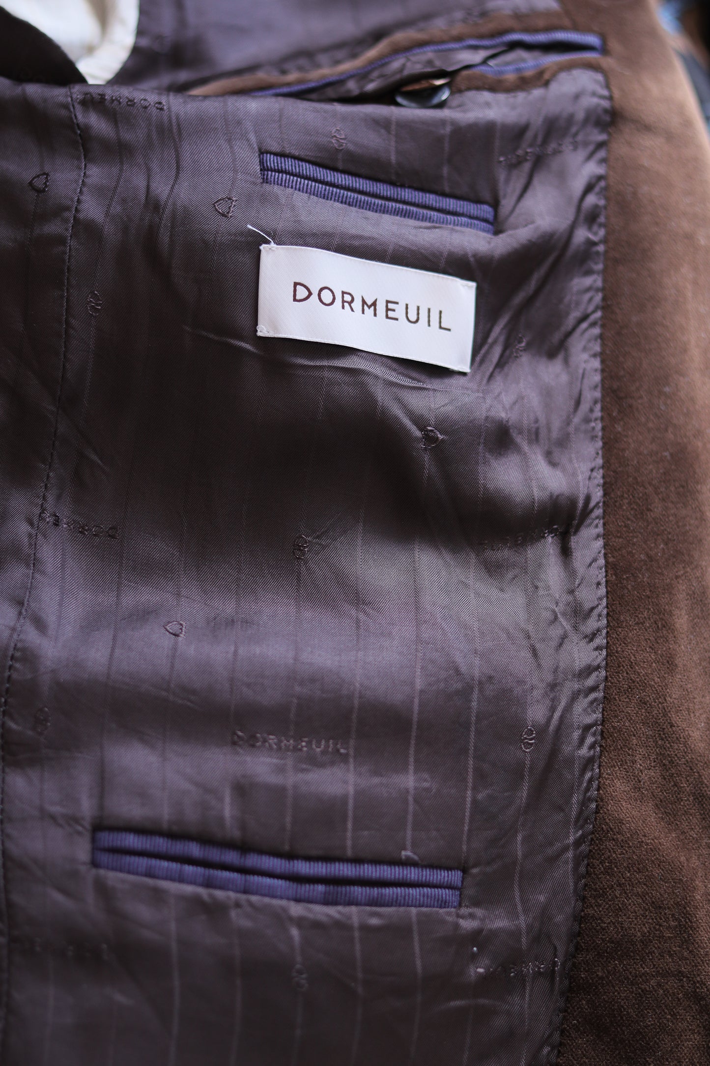 Dormeuil costume en velours