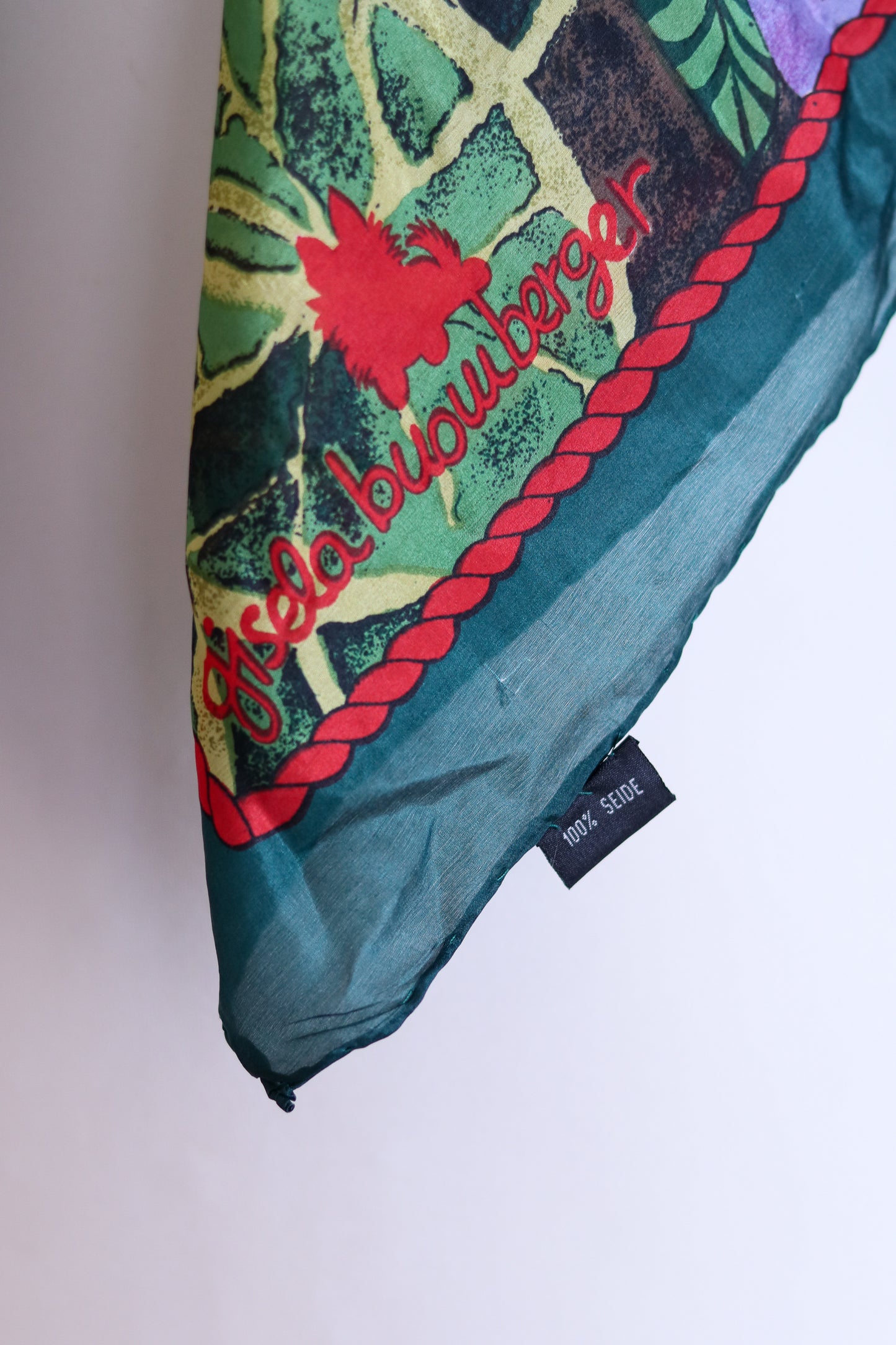 Gisela Buomberger foulard en soie