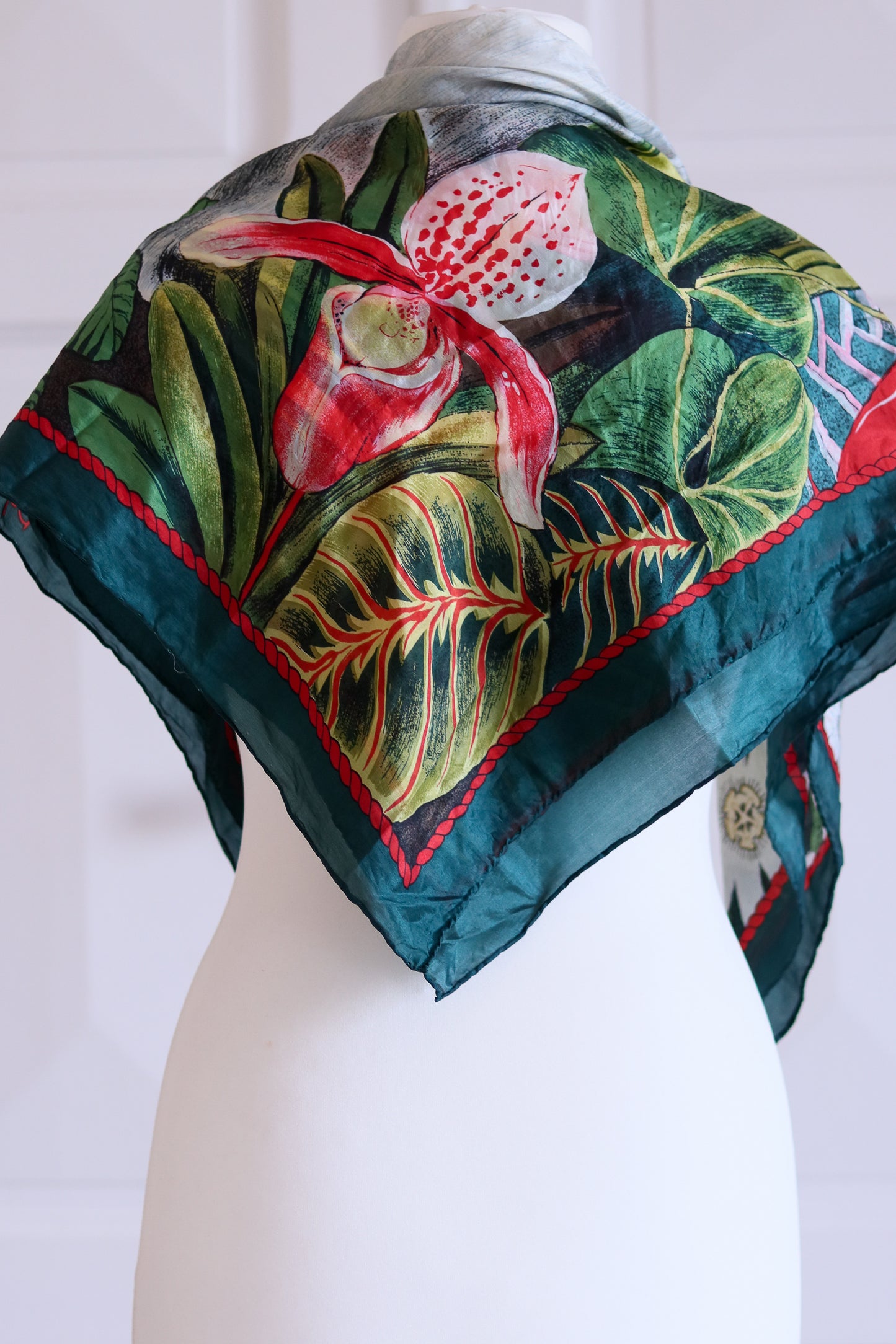 Gisela Buomberger foulard en soie