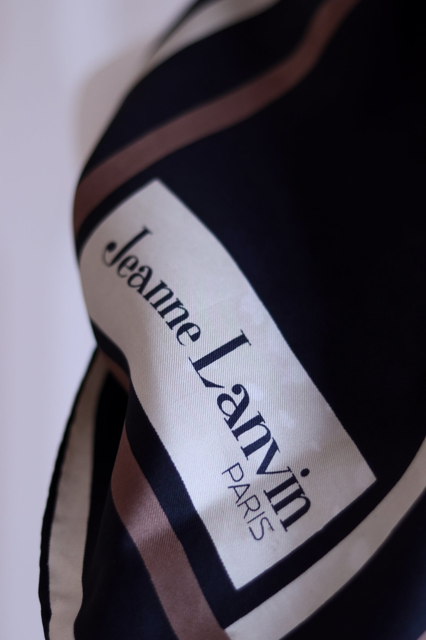 Jeanne Lanvin Paris foulard à motifs
