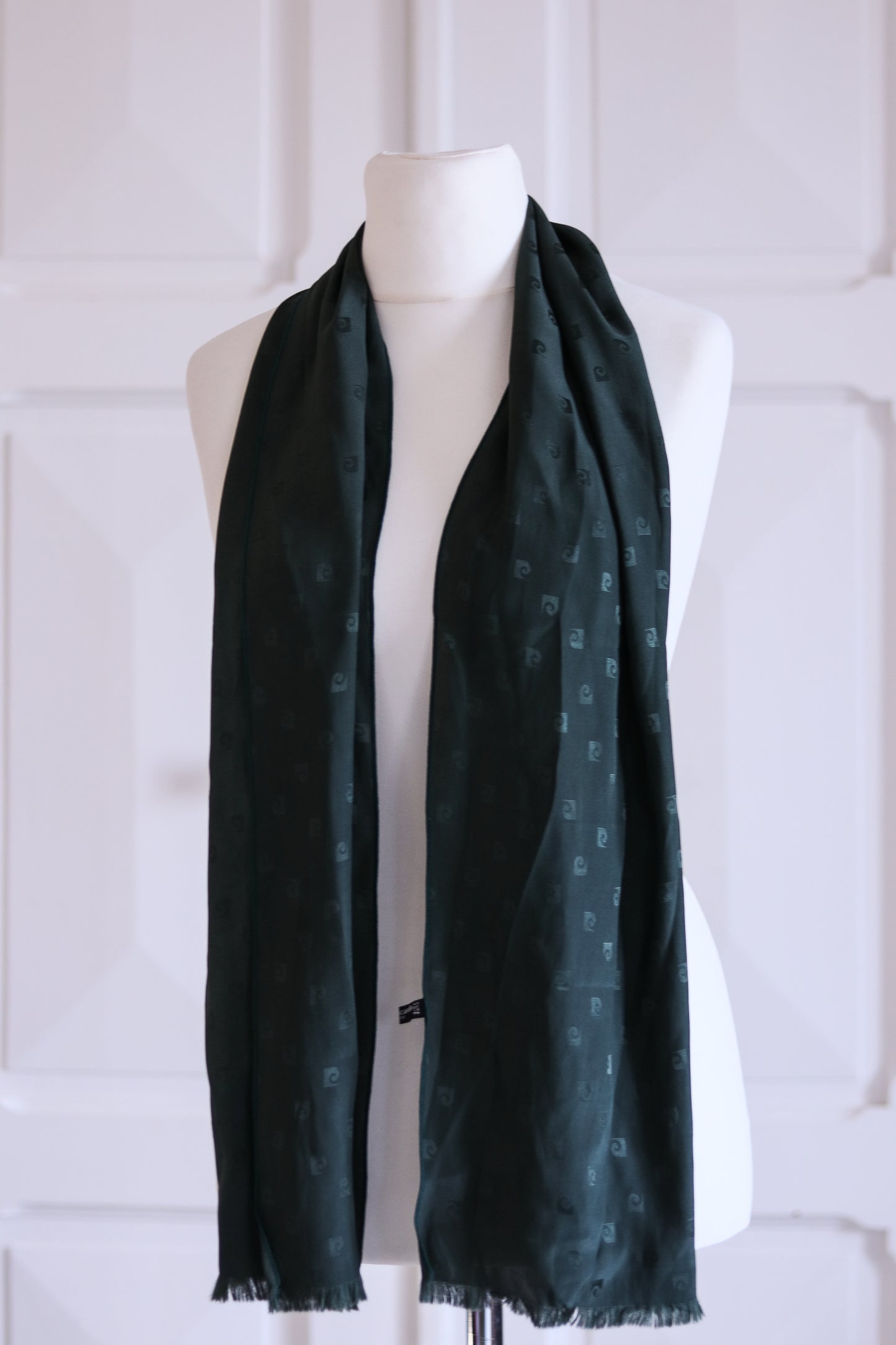 Pierre Cardin rectangle en soie
