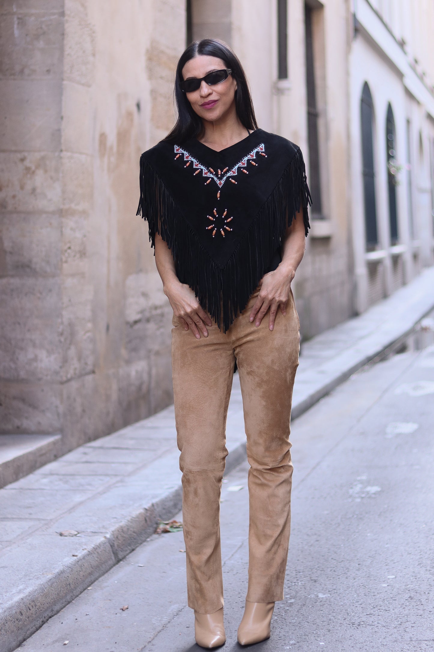 Fait main poncho à franges en cuir daim