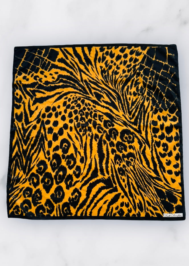 Claude Chevalier foulard imprimé