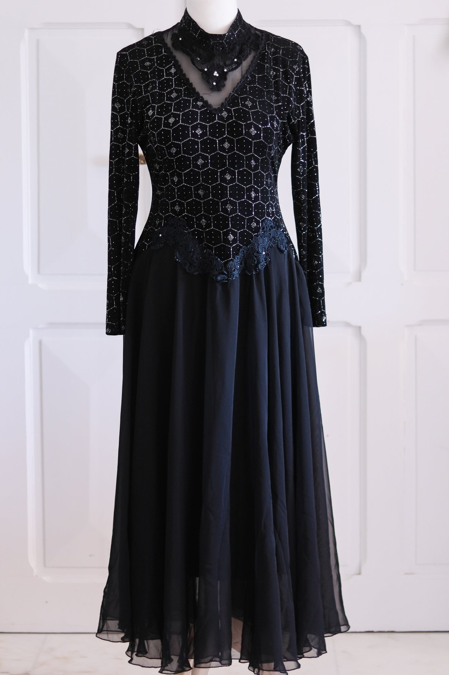 Longue robe cocktail années 80