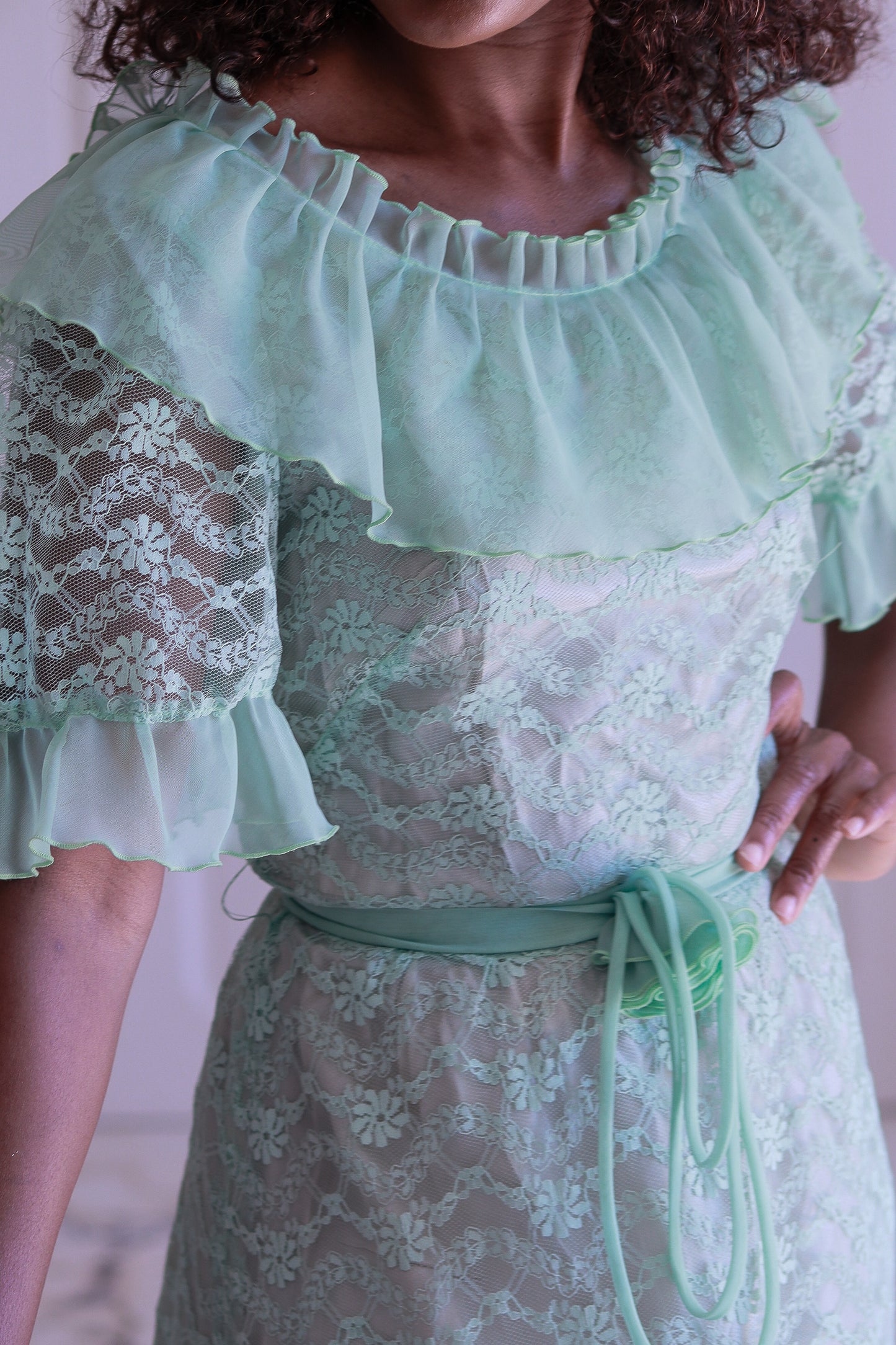 Robe en dentelle vert d'eau