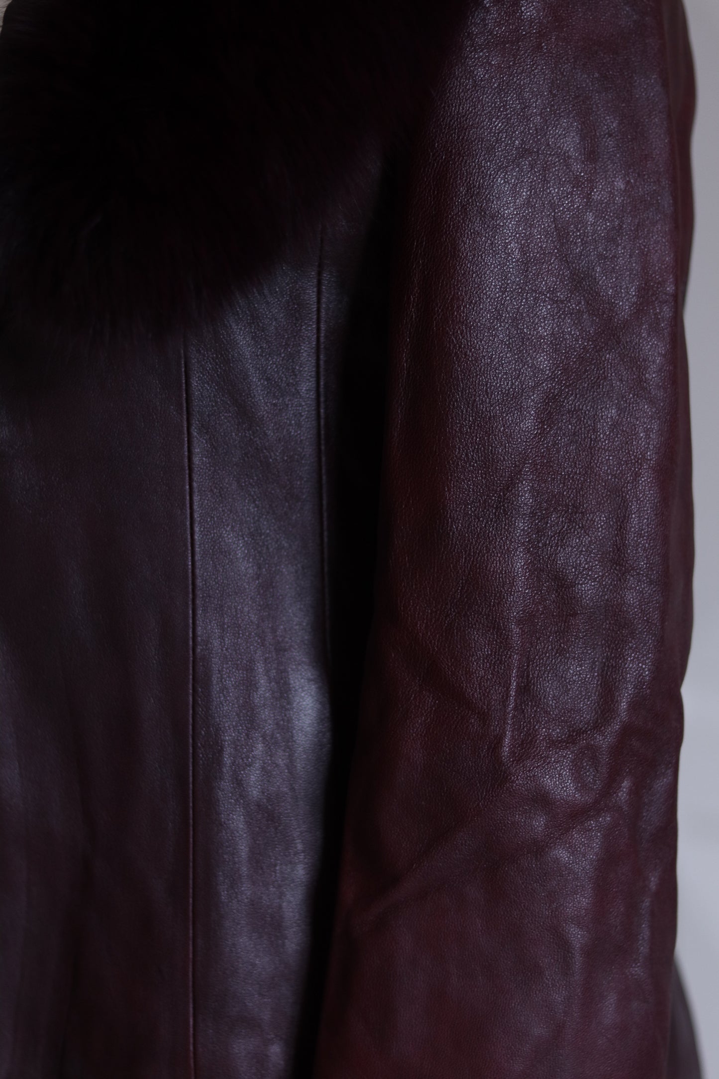 Arturo longue veste en cuir avec col fourrure