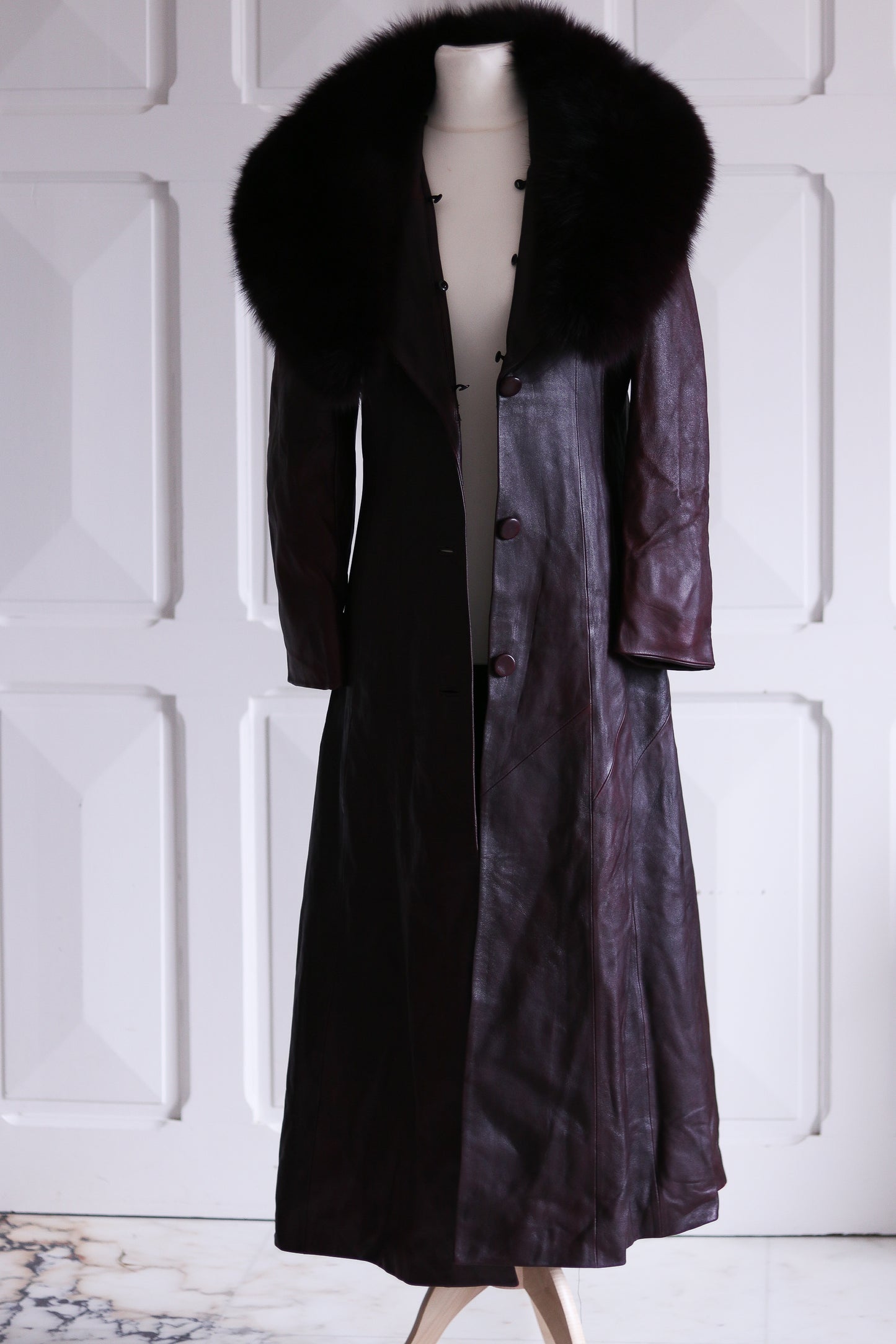 Arturo longue veste en cuir avec col fourrure