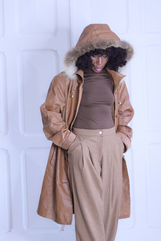 Manteau à capuche en cuir
