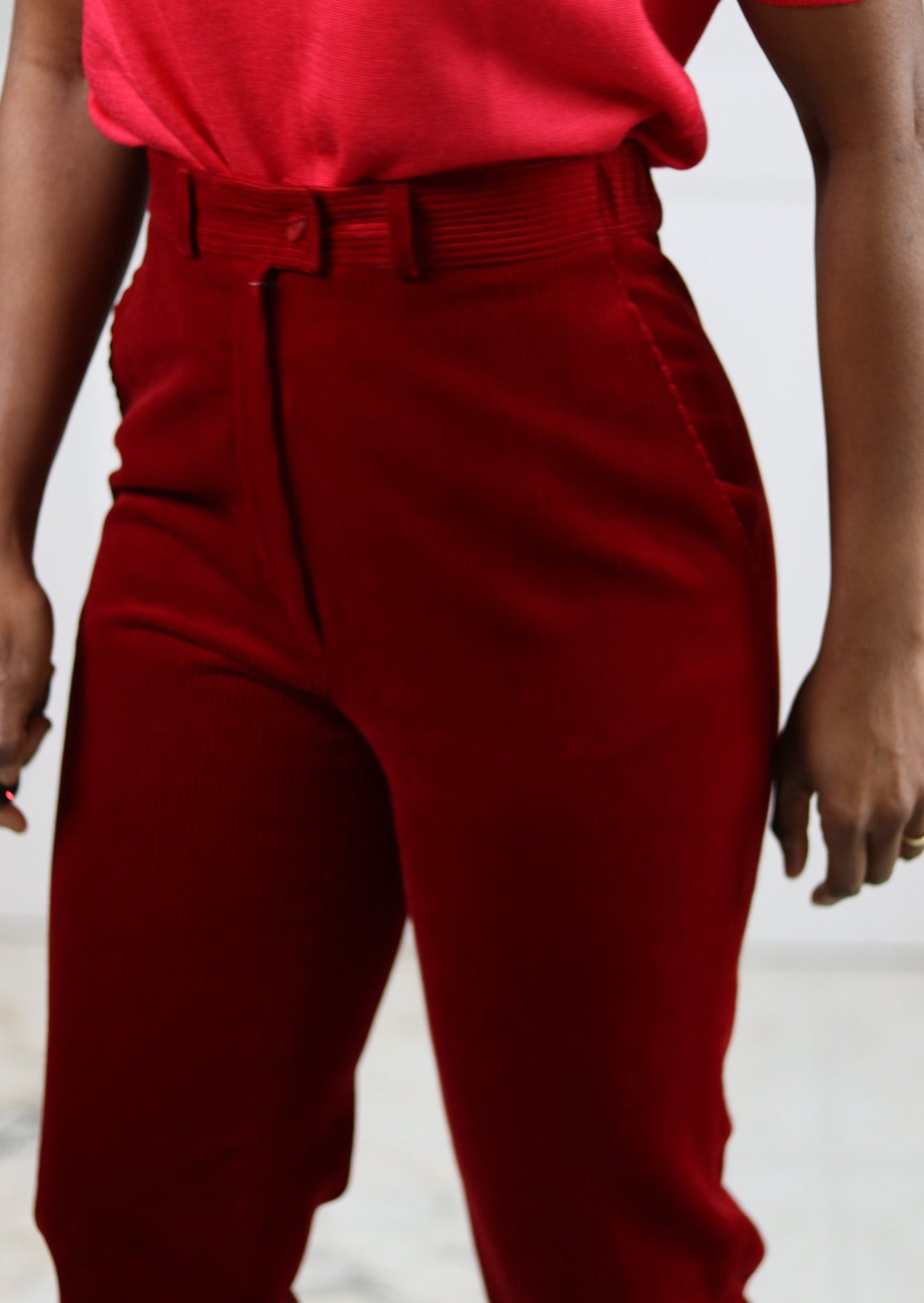 SYM pantalon fuseau en velours