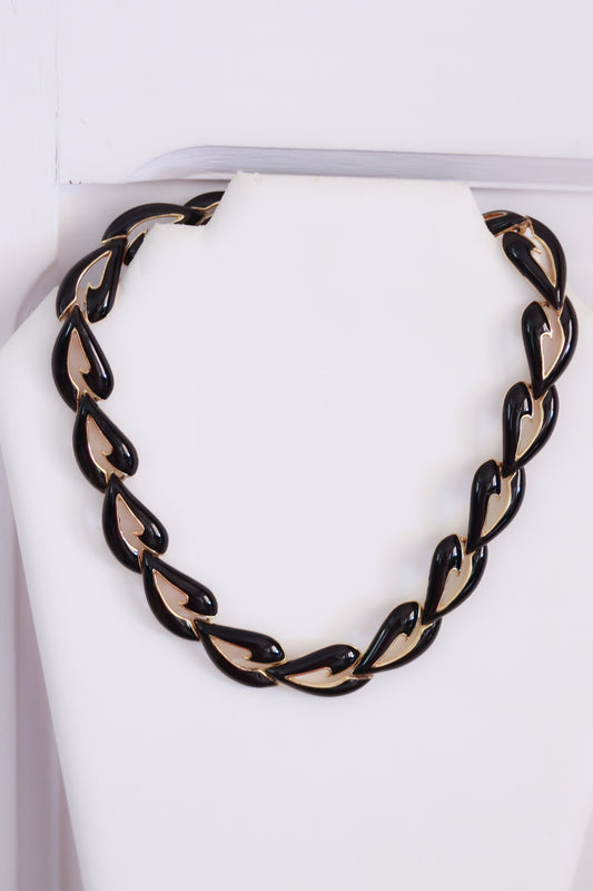 Parure bijoux noire et dorée