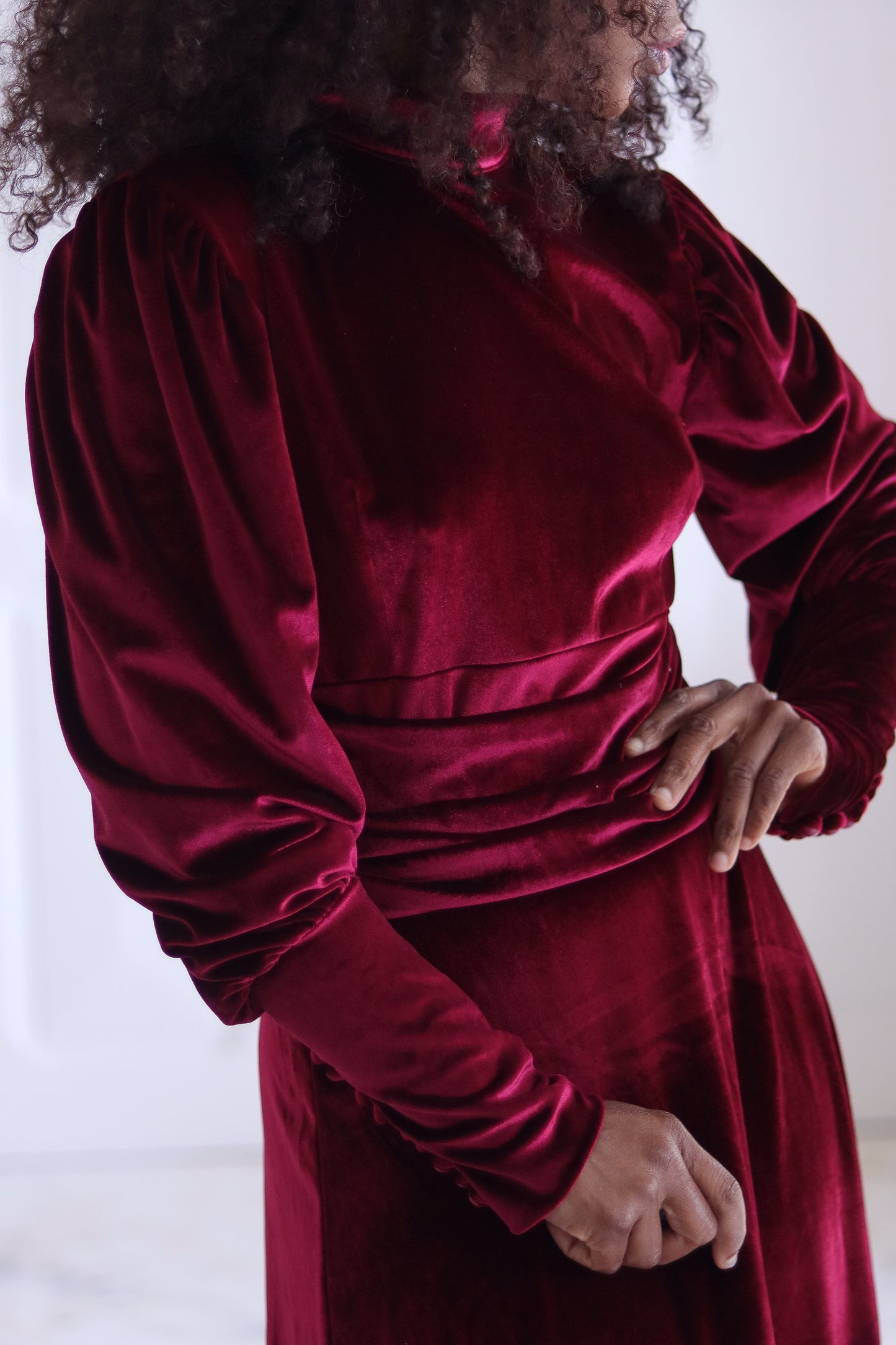 Bella robe cocktail rouge velours
