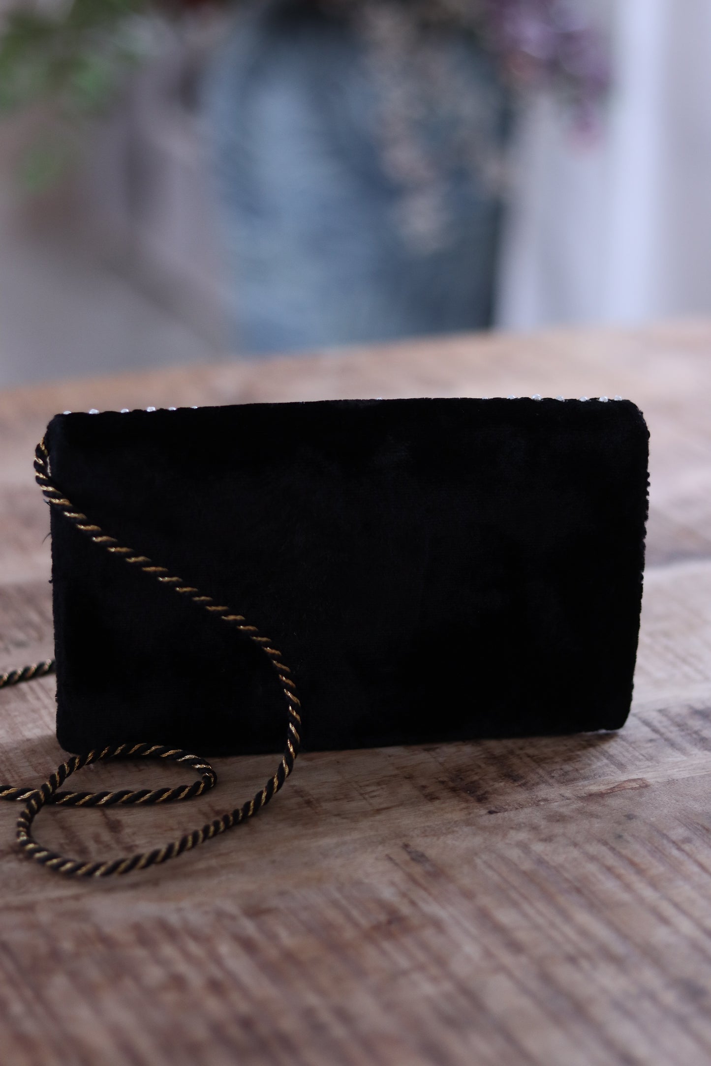 Mini sac brodé de soirée