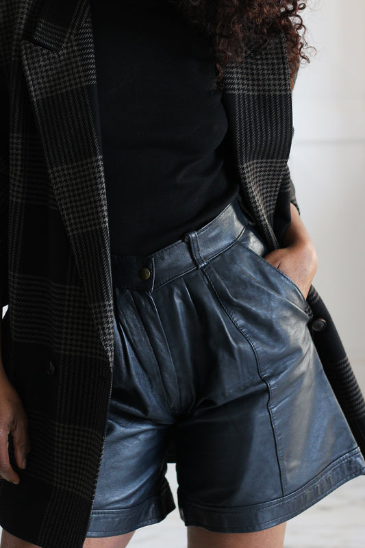 Espion Modèle short en cuir