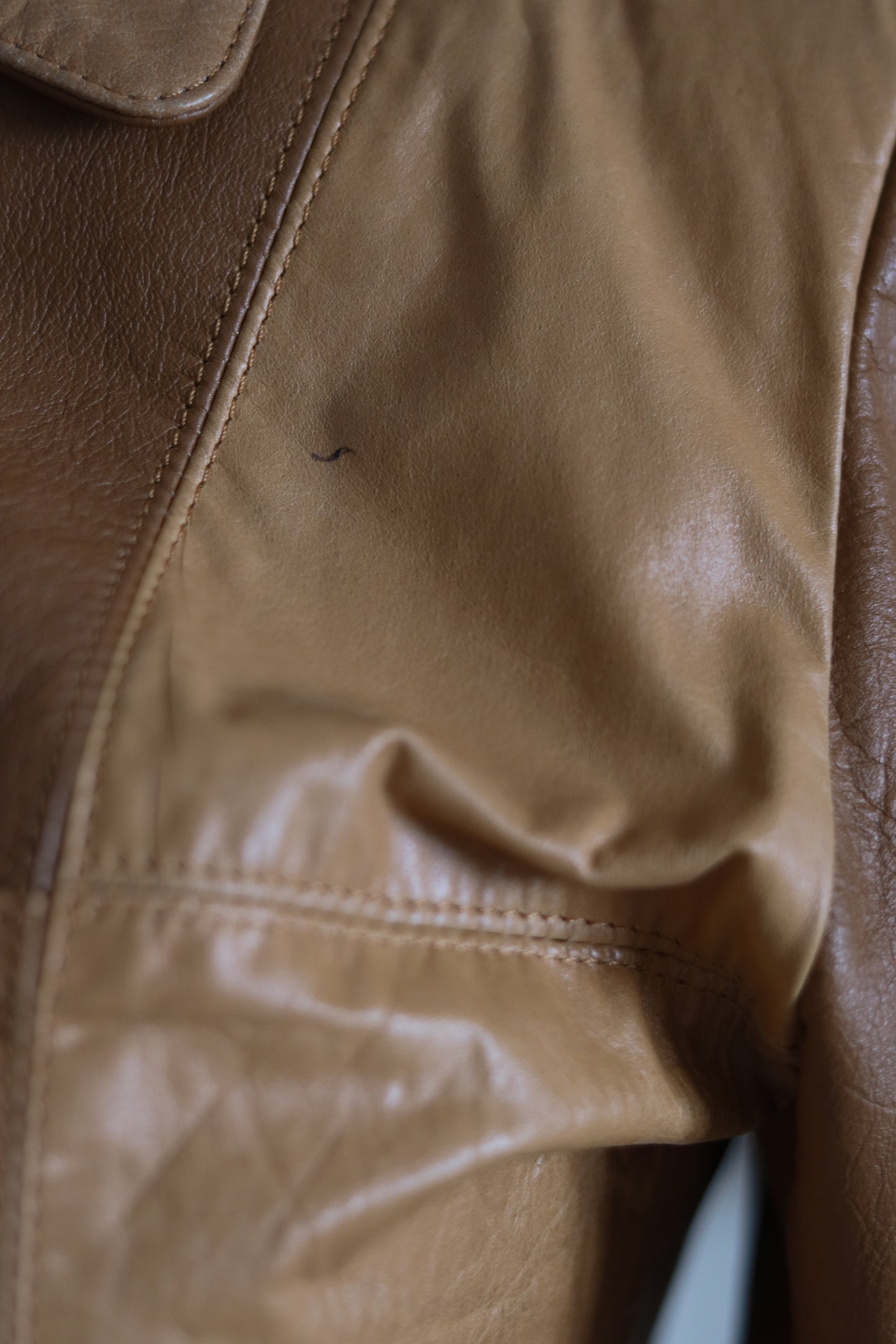 Luigi veste en cuir