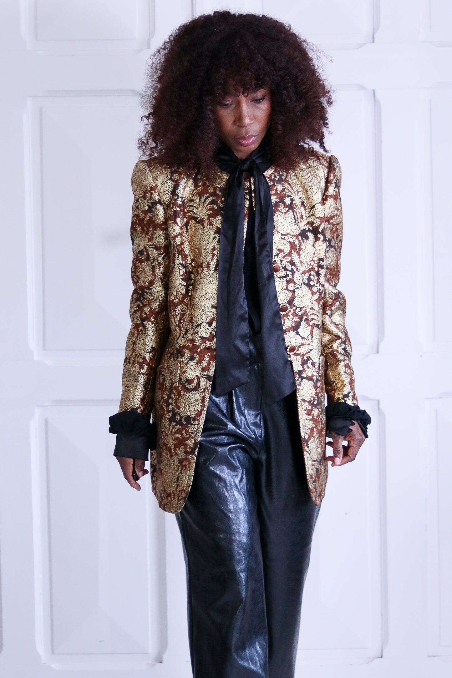 Hannezo Paris Veste brocart doré