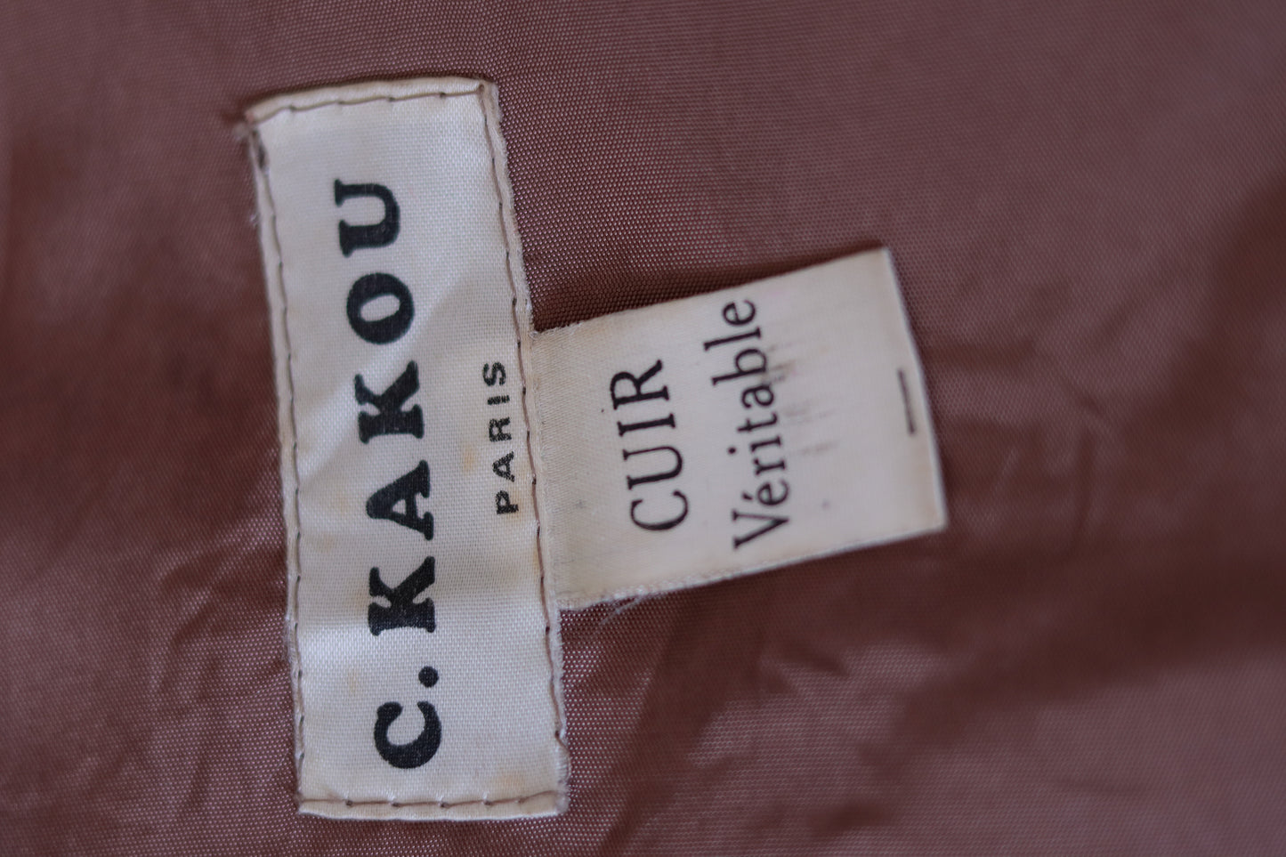 C. Kakou veste en cuir