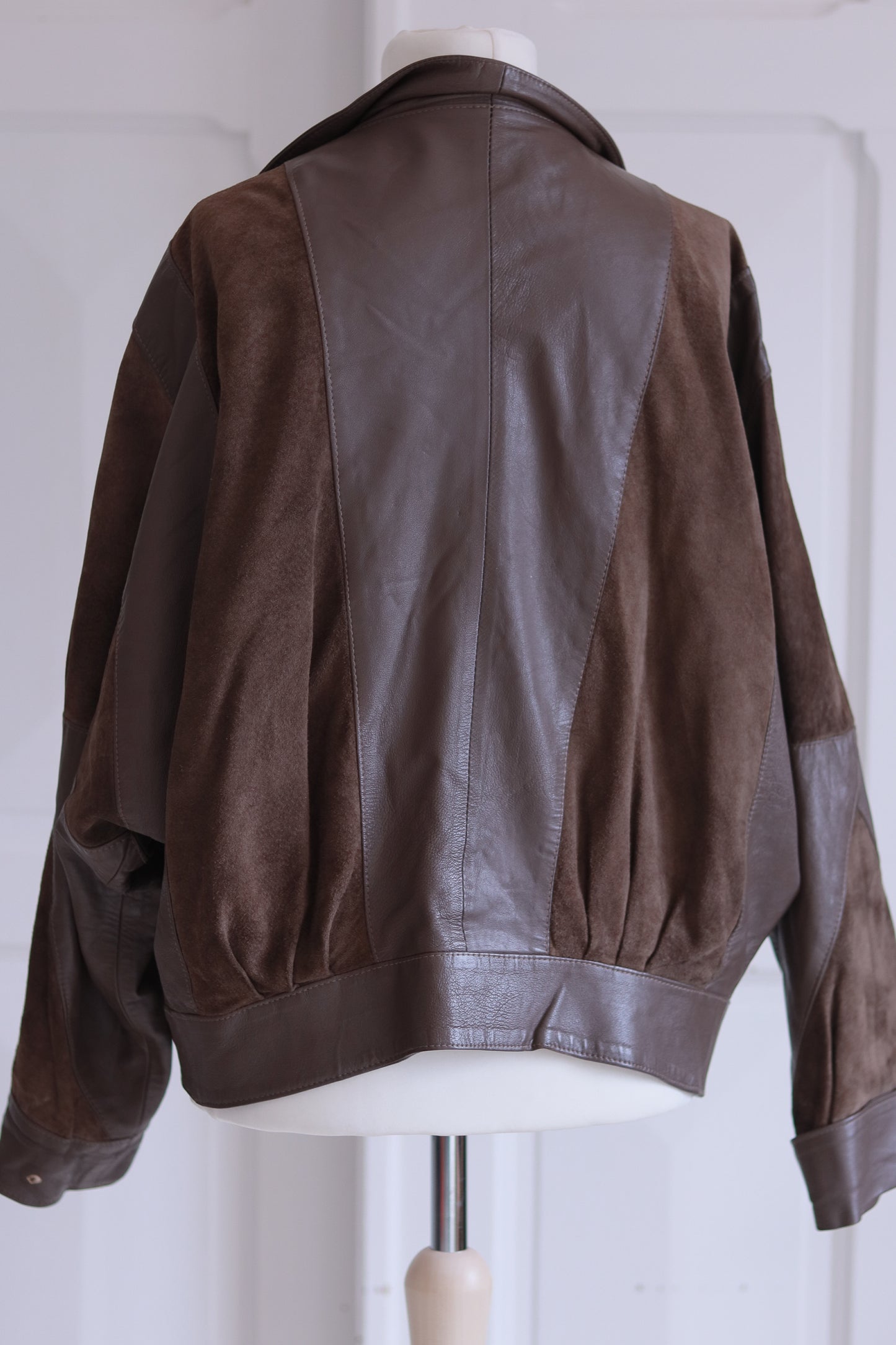 C. Kakou veste en cuir