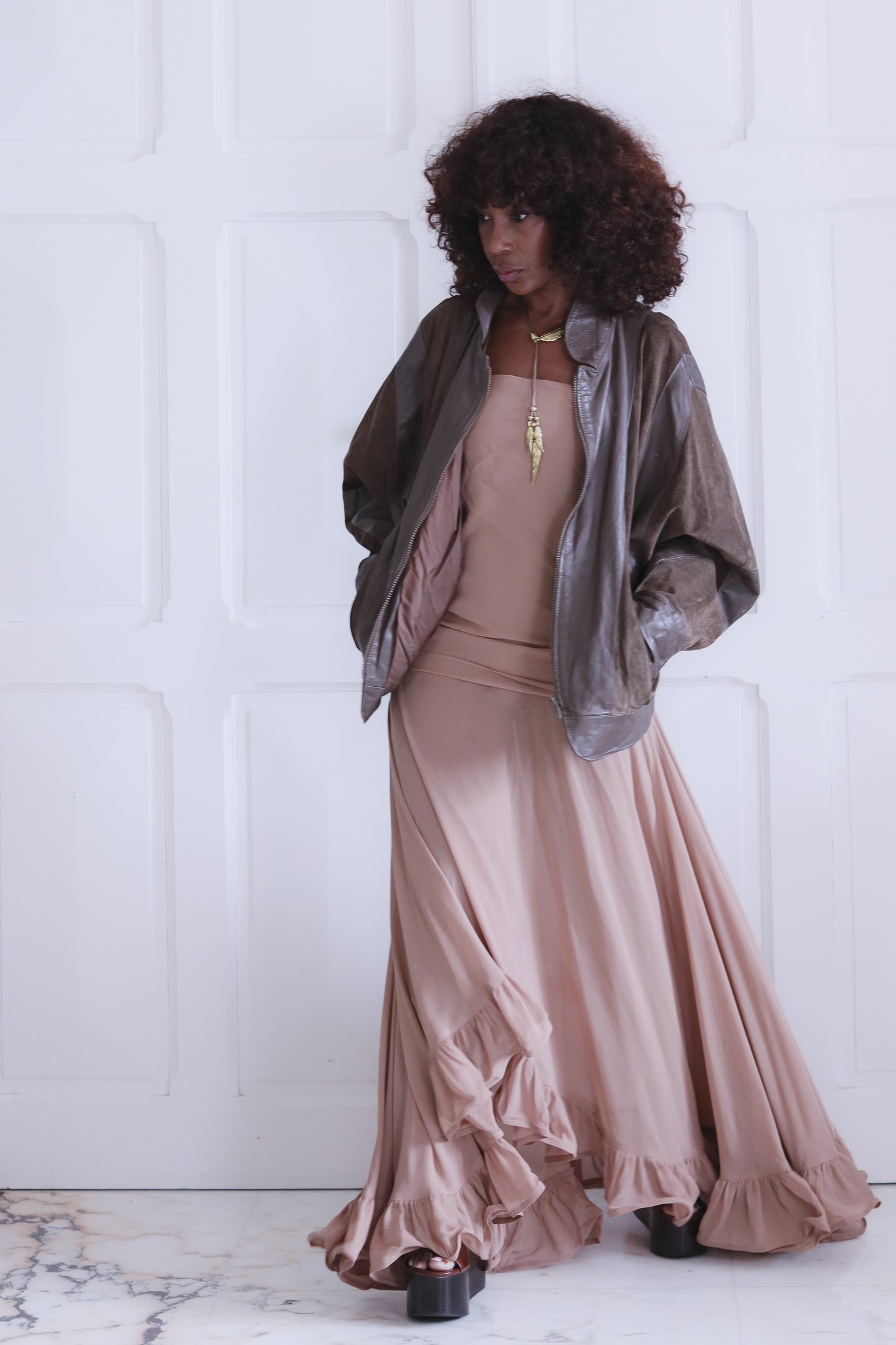 C. Kakou veste en cuir