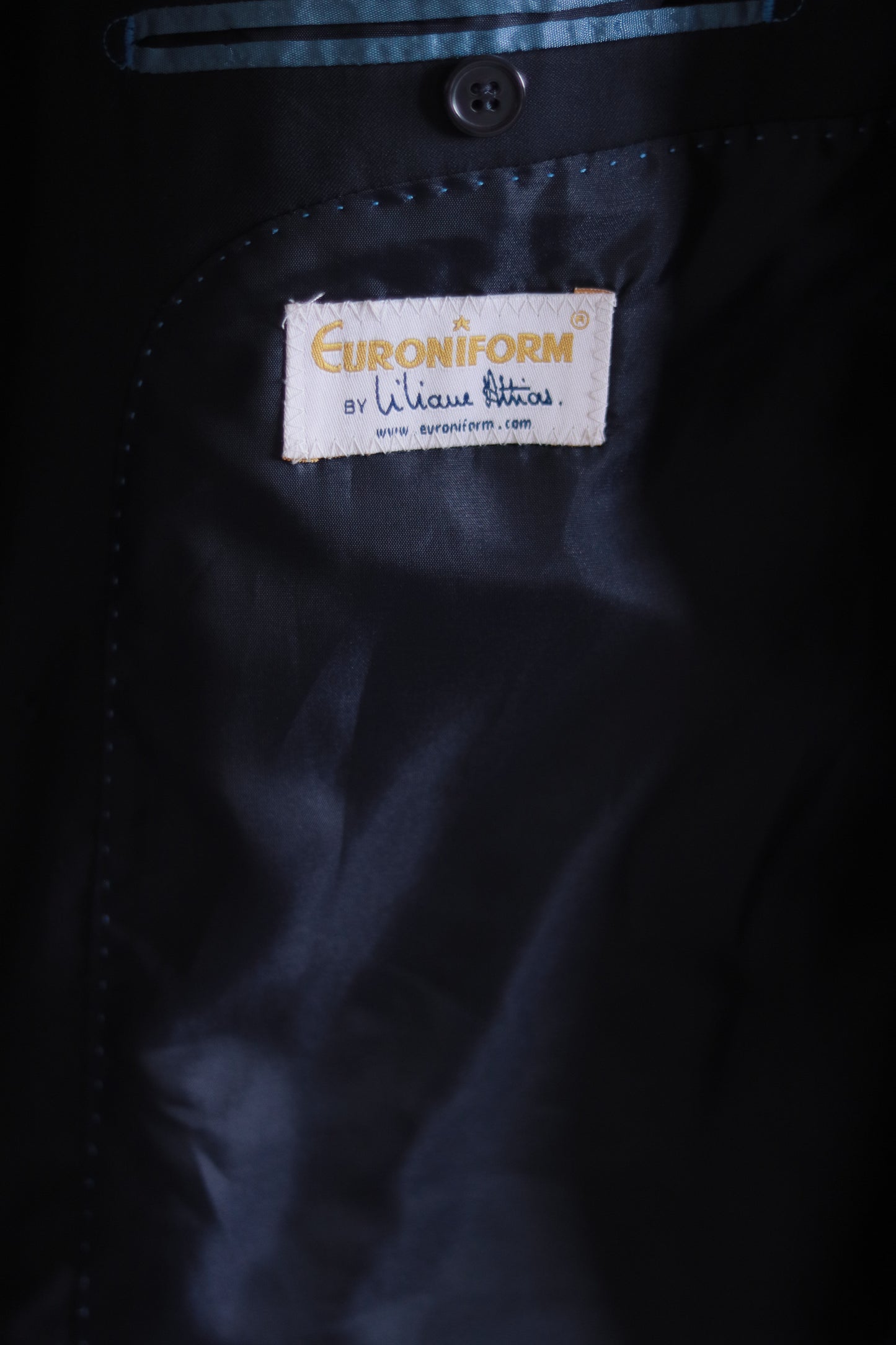 Liliane Attias veste de la marine