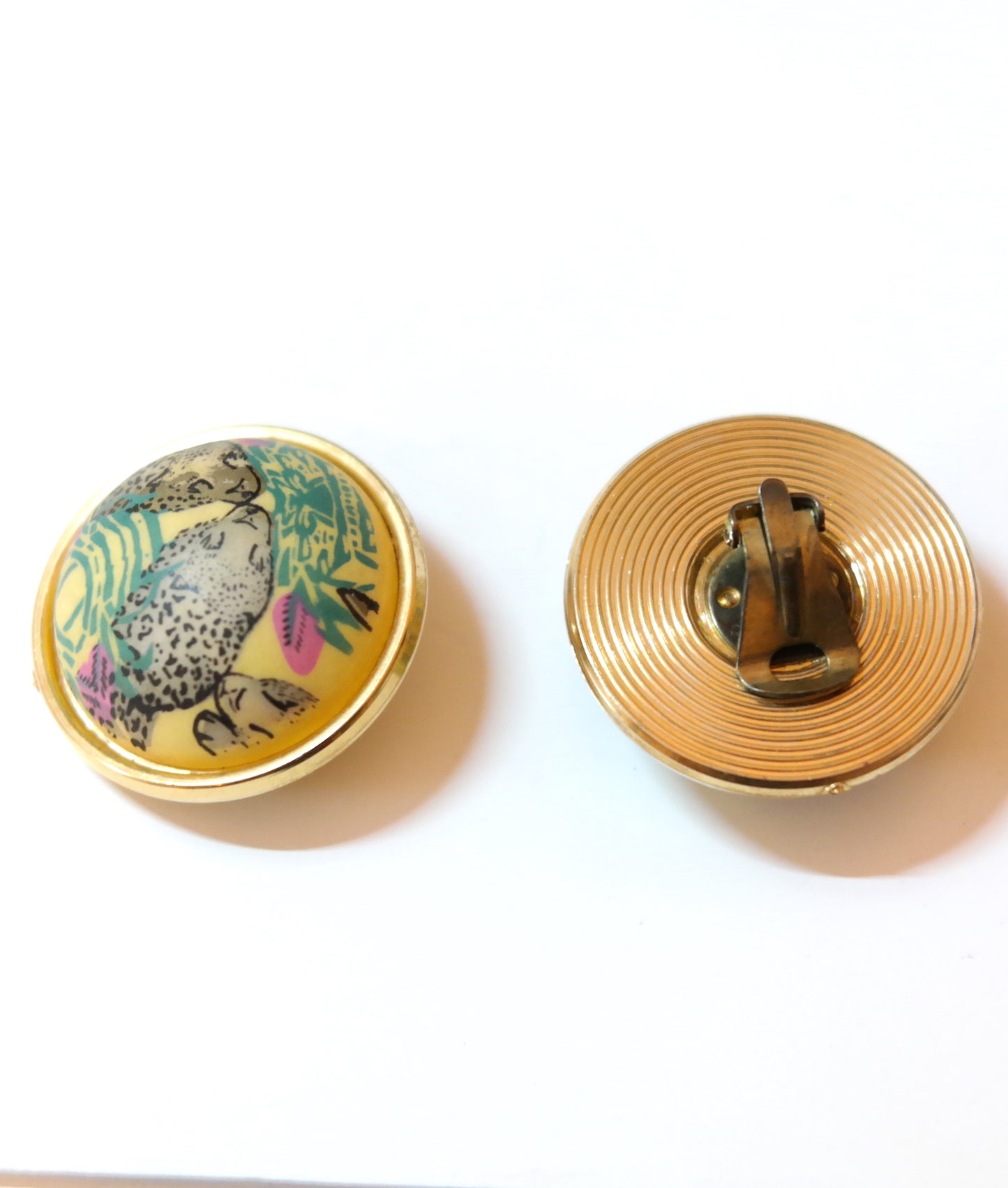 Boucles d'oreilles rondes bombées en tissu