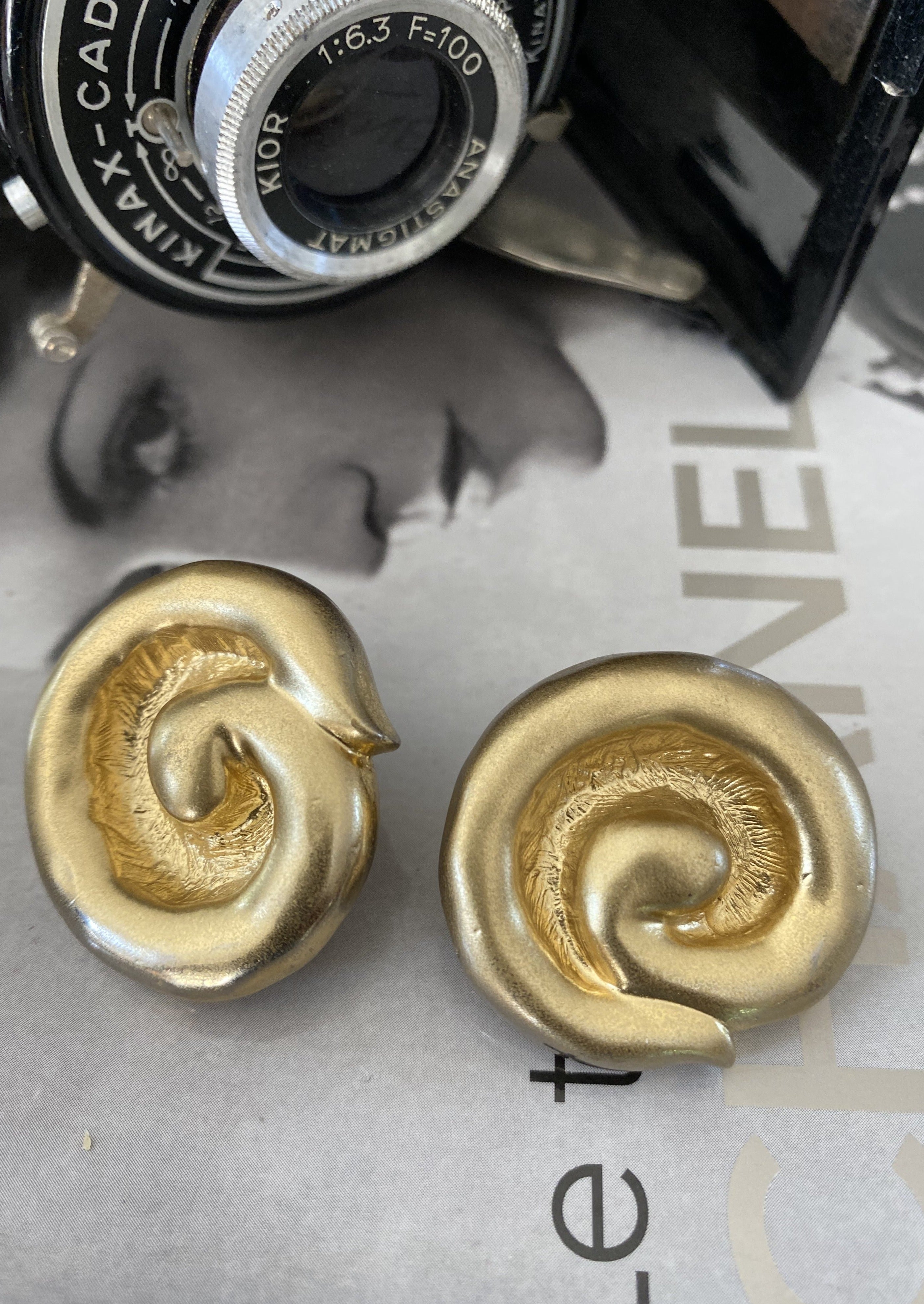 Boucles D'oreilles Clip Vintage - Rondes En Nacre, Années 1940-1960, Occasion