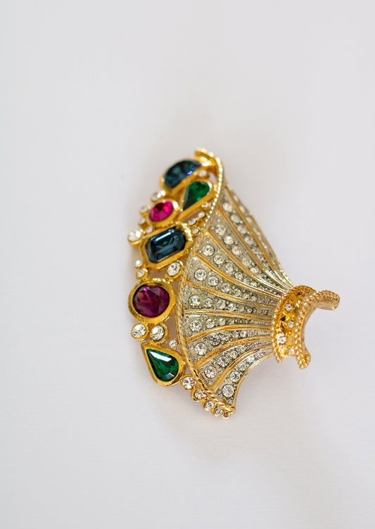 Broche oversize en pierre de cristal