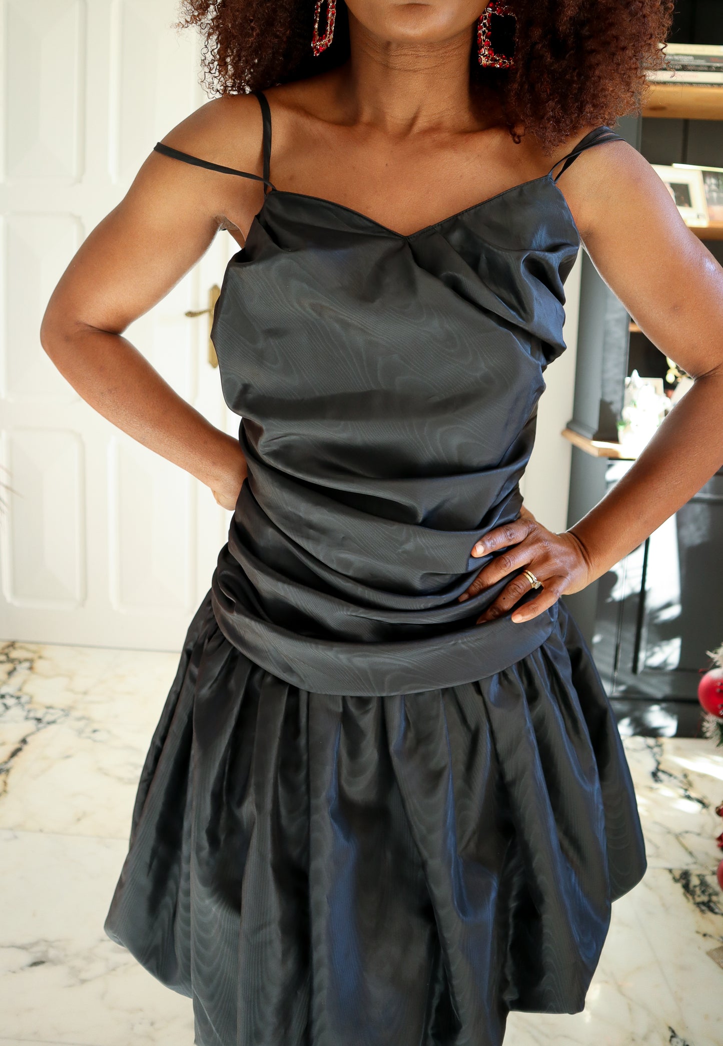 Robe cocktail drapé