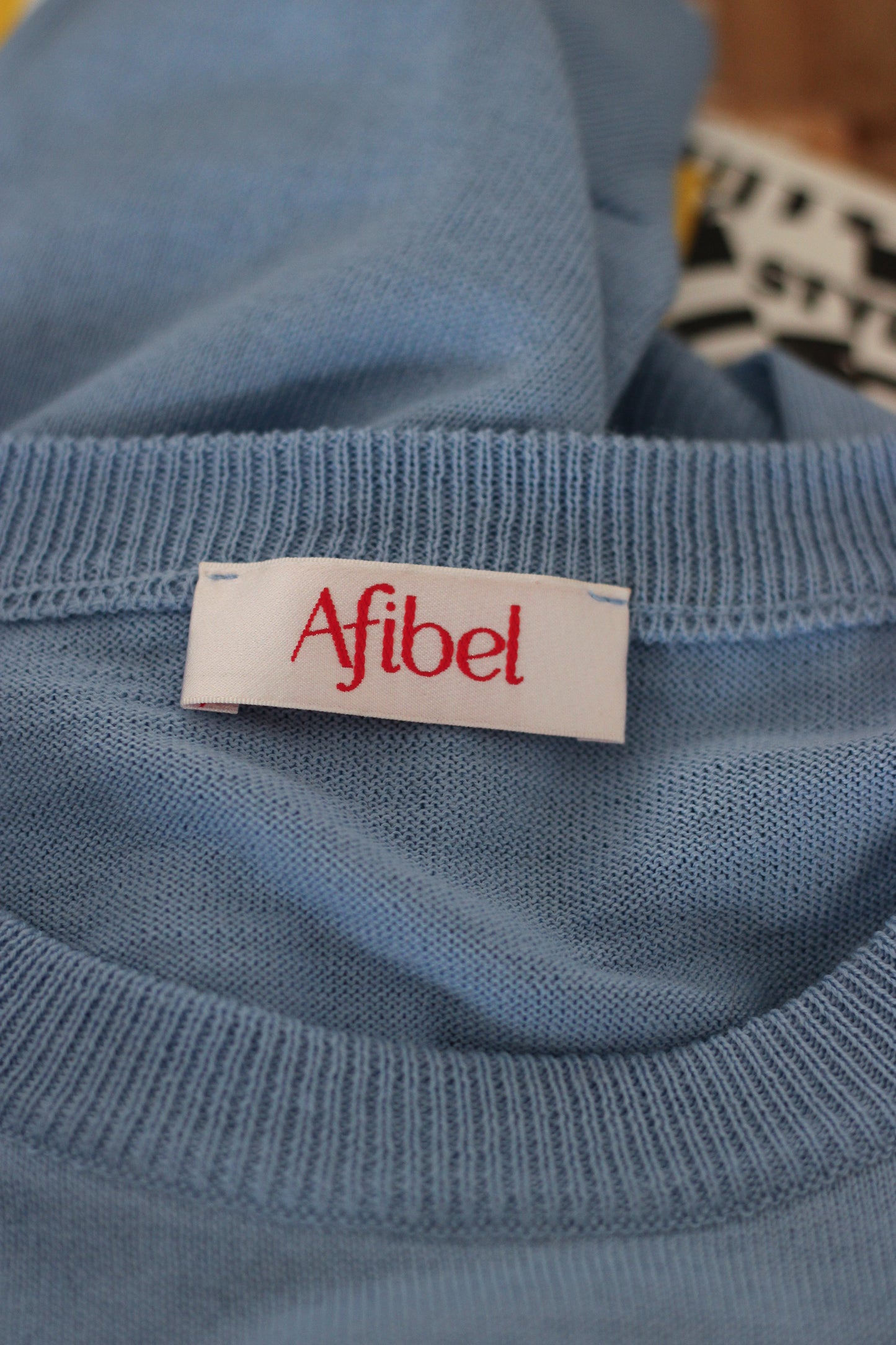 Pull vintage Afibel
