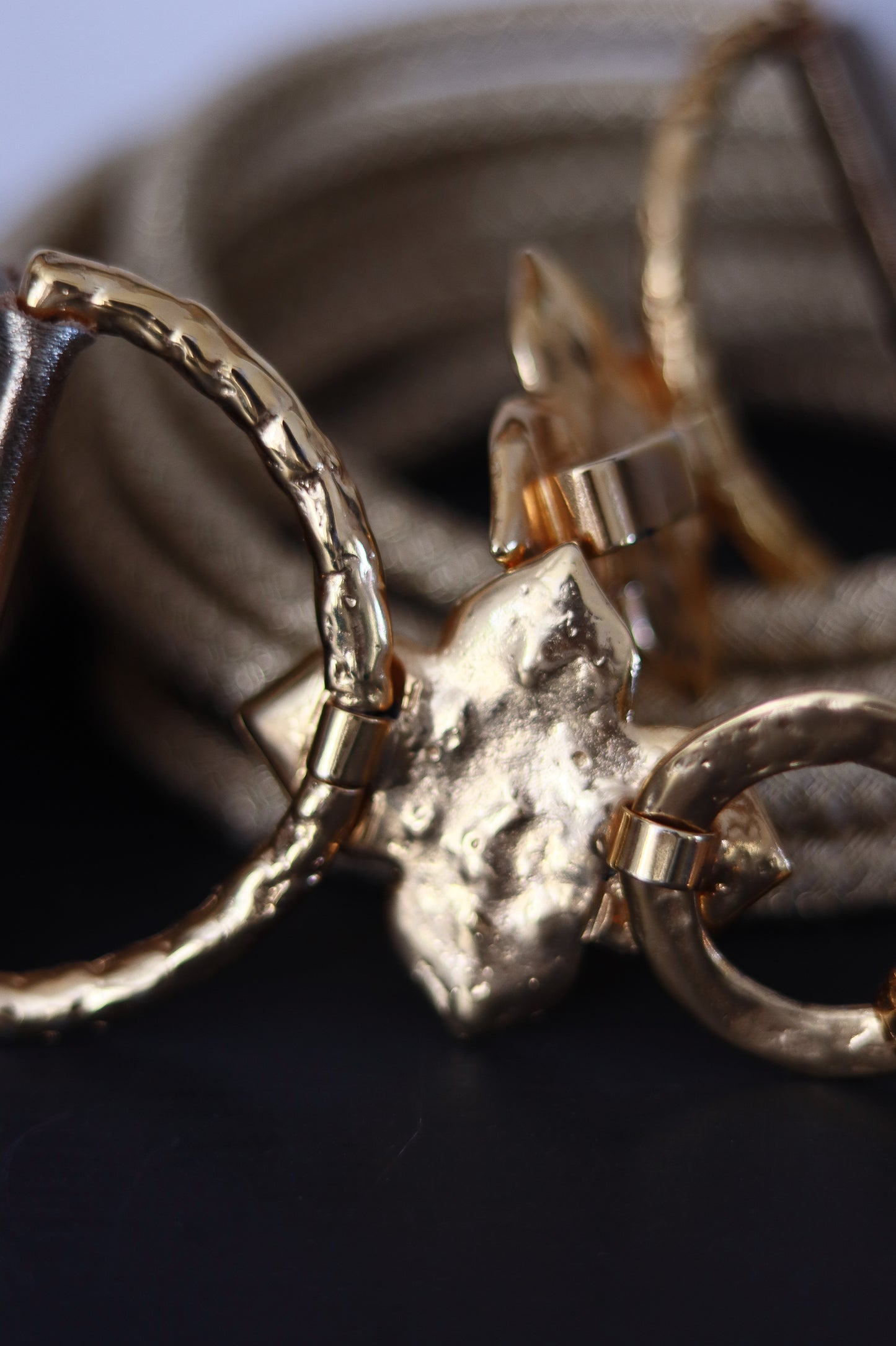 Ceinture chaine et métal
