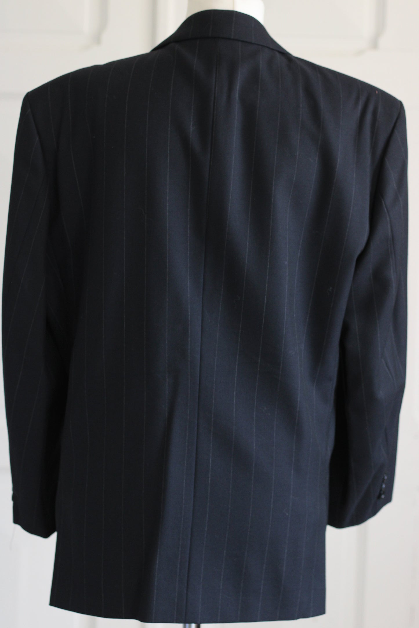 Mario Dessuti tailleur pantalon masculin en laine