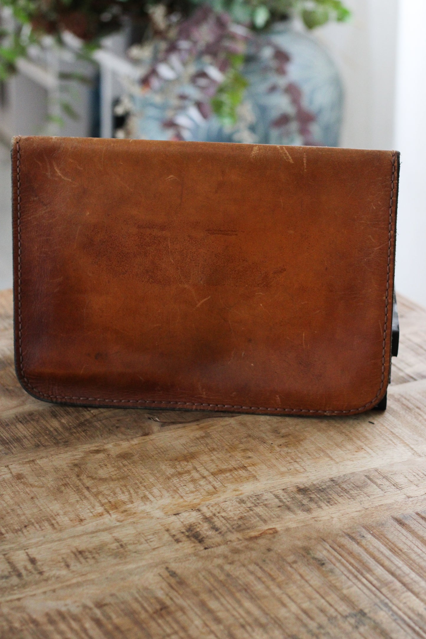 Maxi pochette rangement en cuir épais