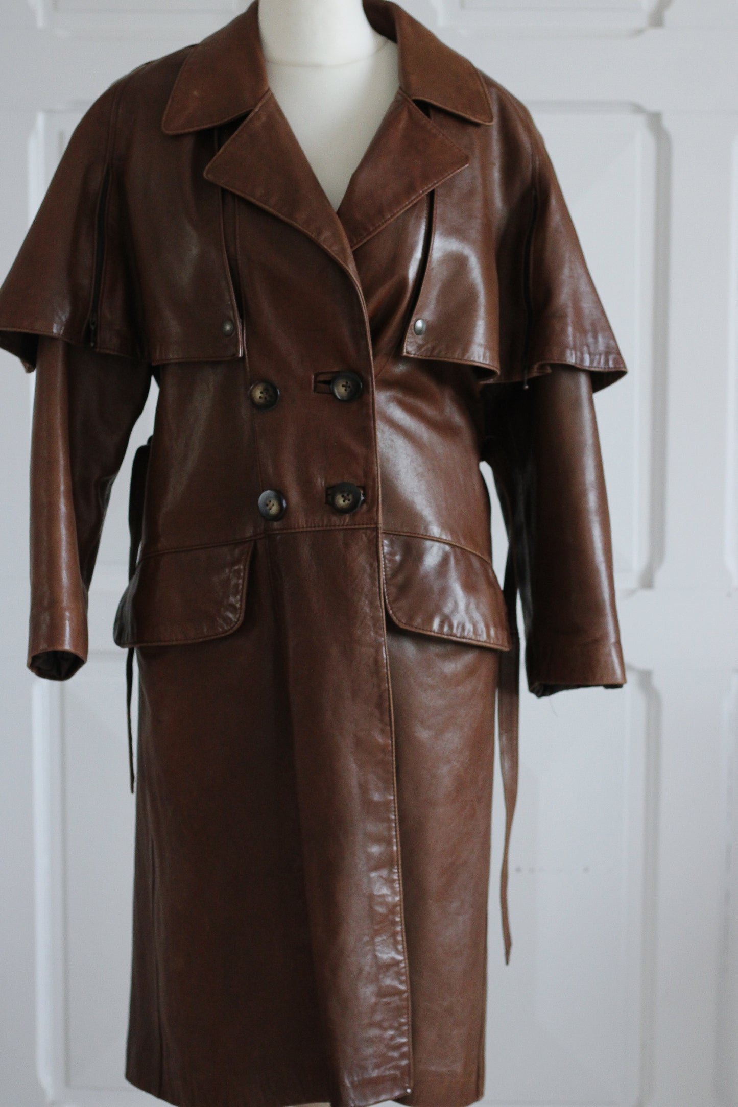 Eliana Jones manteau cuir