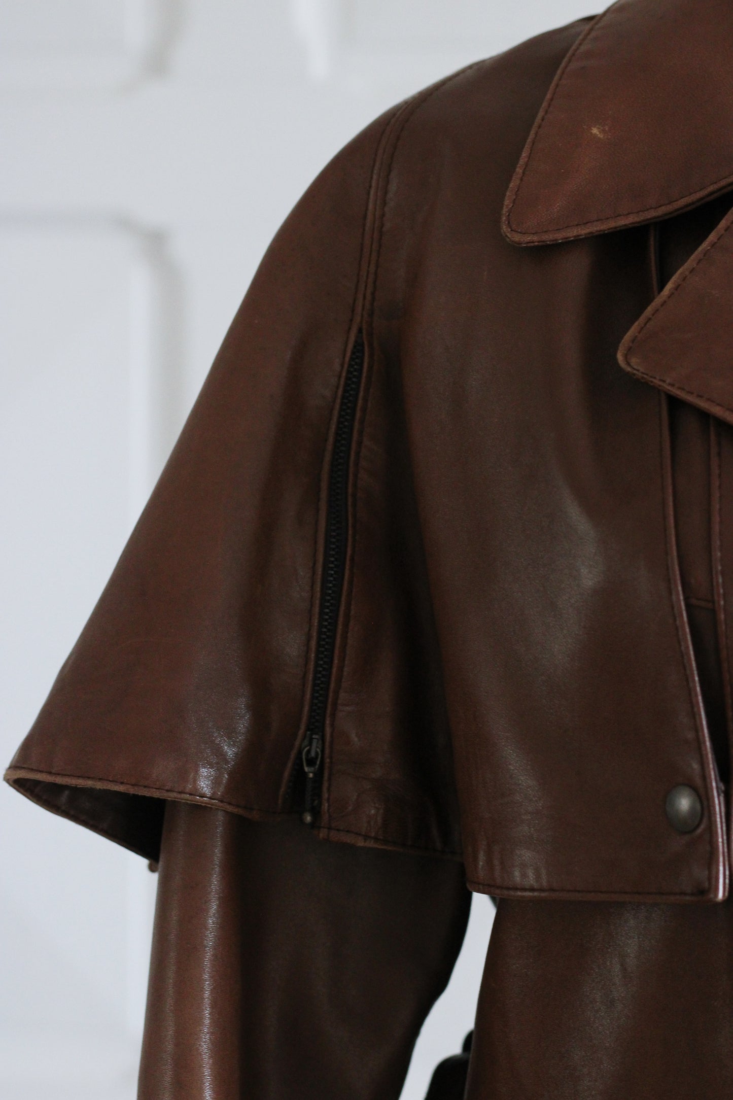 Eliana Jones manteau cuir