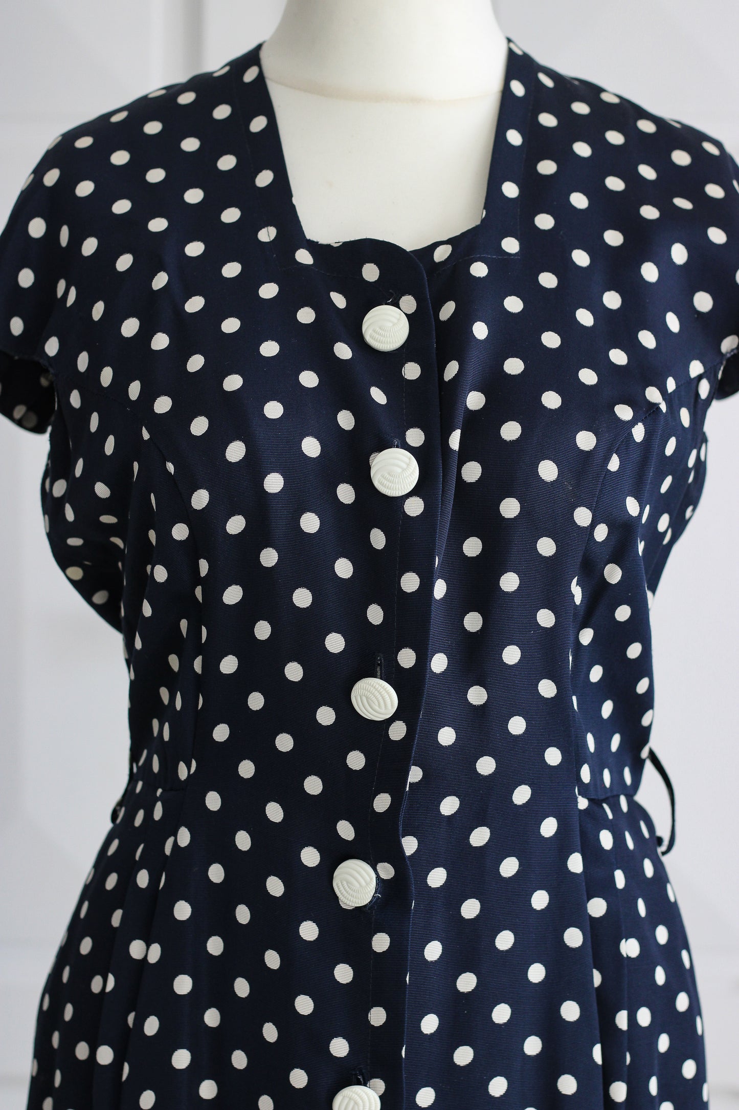 S-G ensemble robe motifs pois
